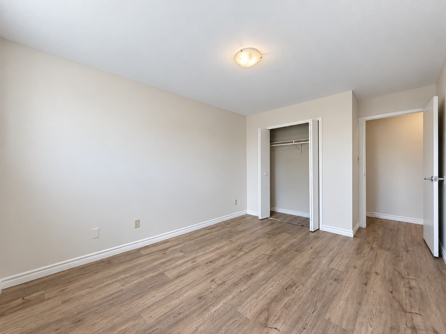 2 bedroom - Unit 28 - Photo 11