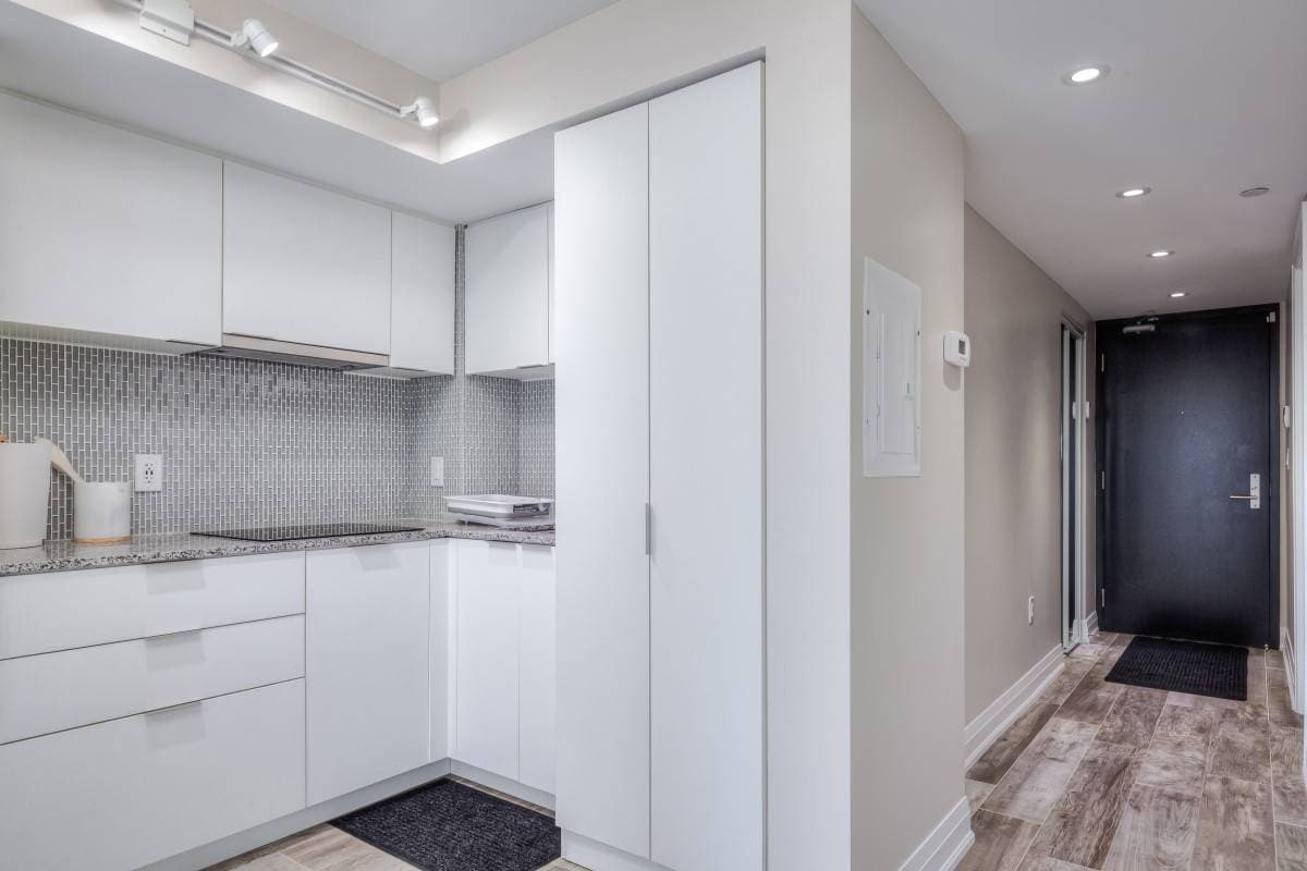 955 Bay St - 1714 - Photo 18