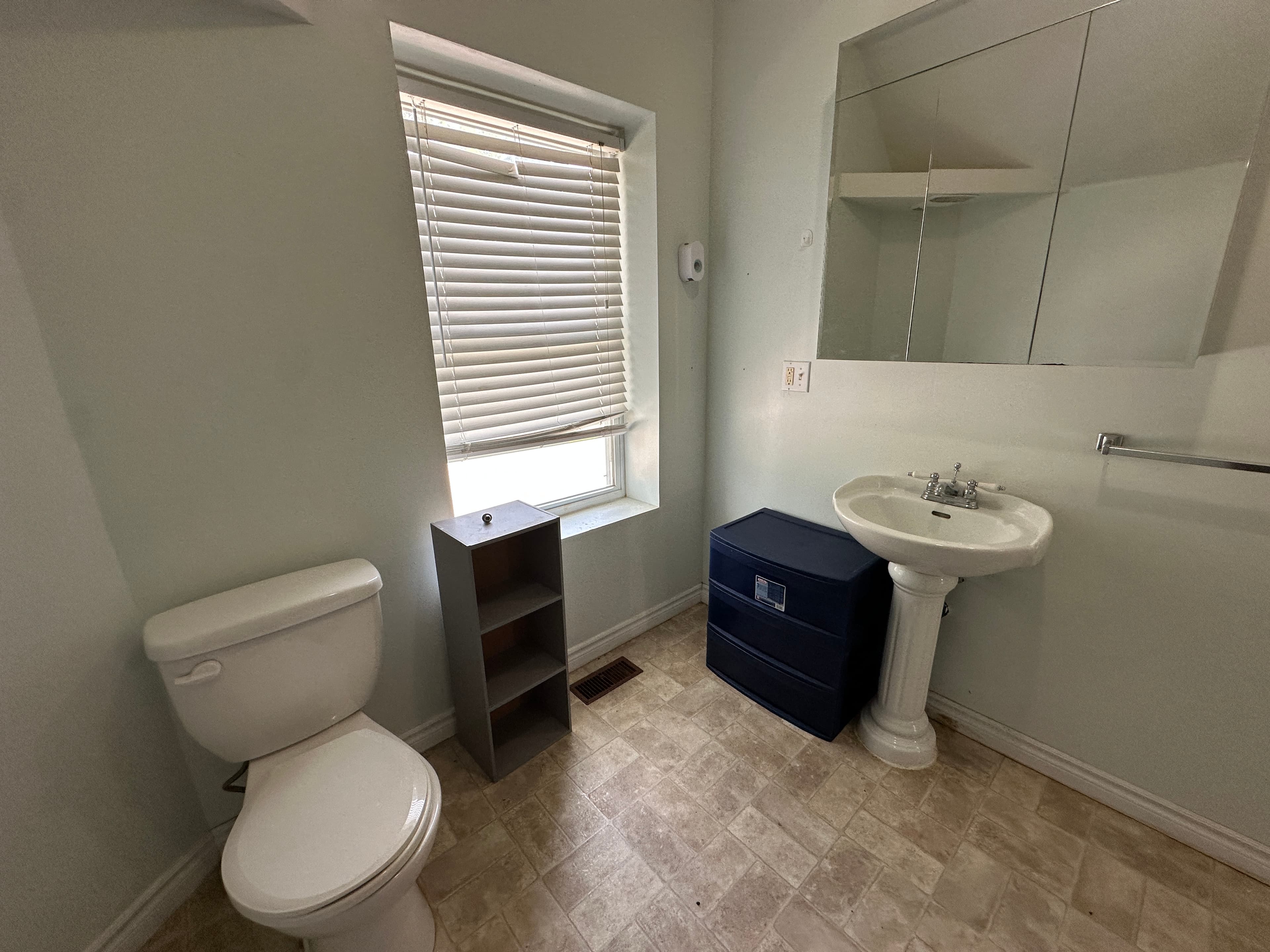 75 Lindsay St North - Photo 7