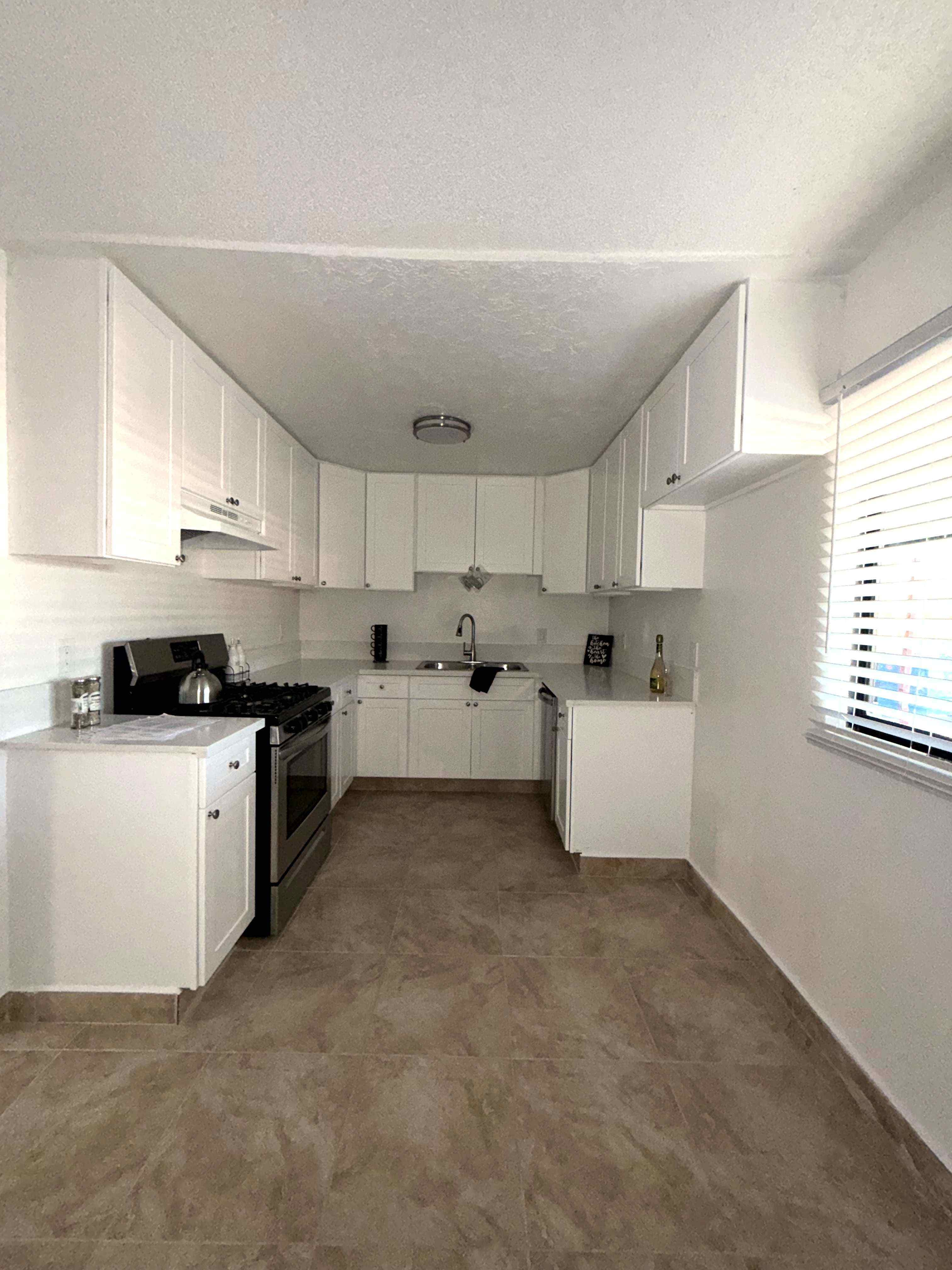 13490 Foothill 2BR 2BA