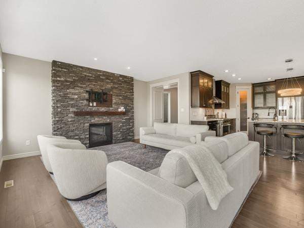 671 180 Street SW - Photo 3