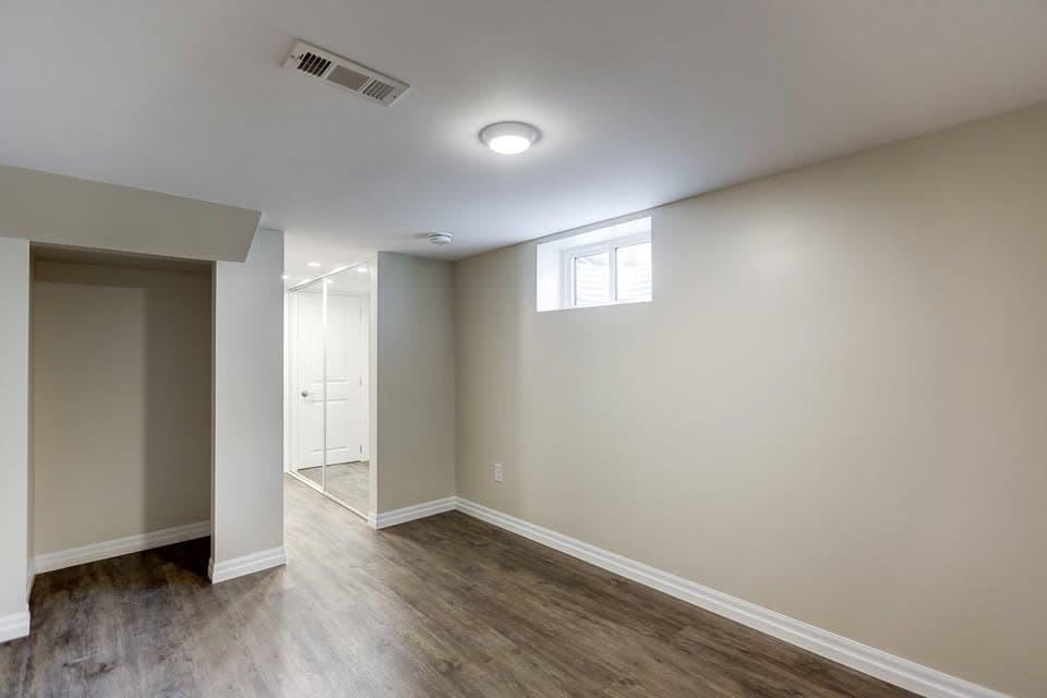 Hibbert Basement Unit - Photo 8