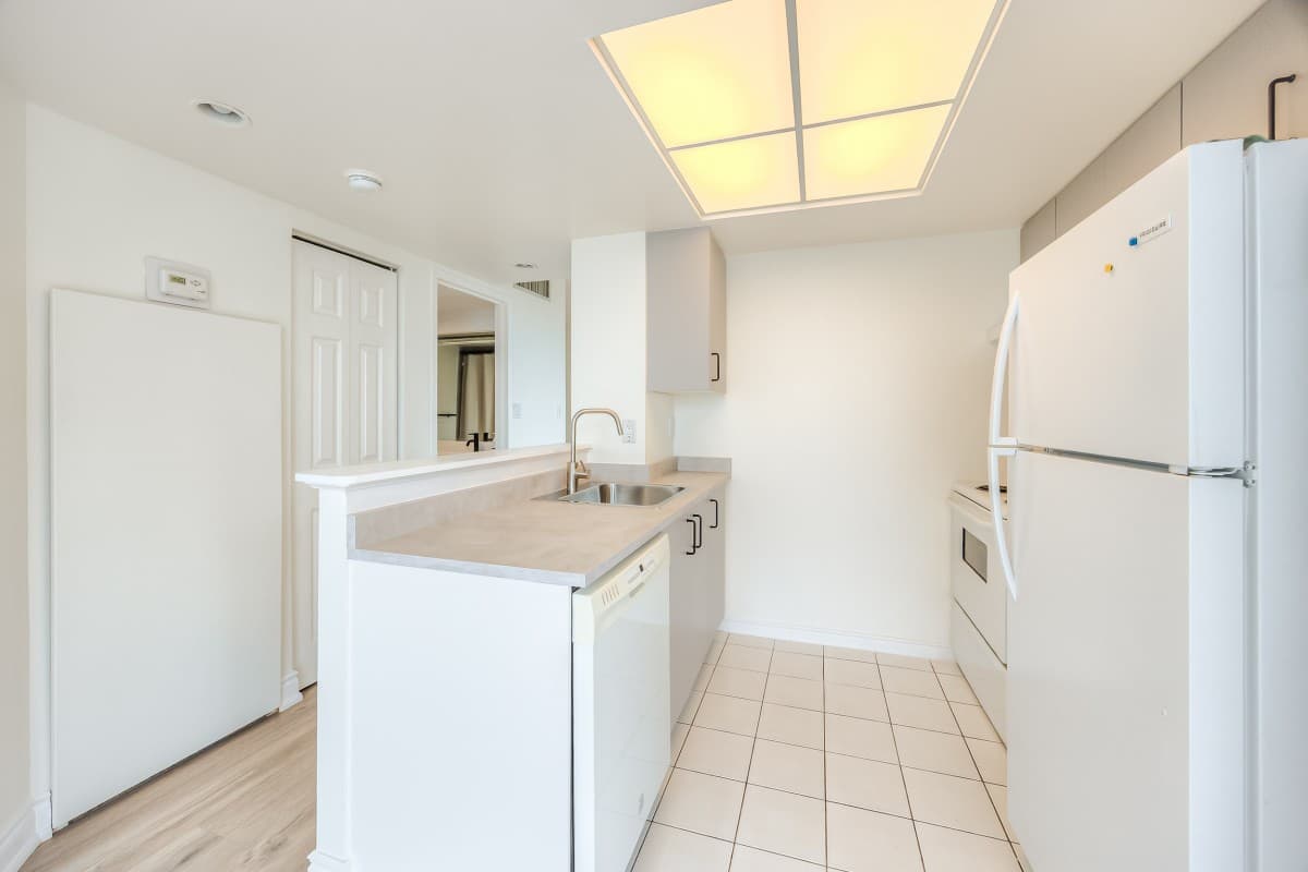 5 Concorde Place -2504 - Photo 7