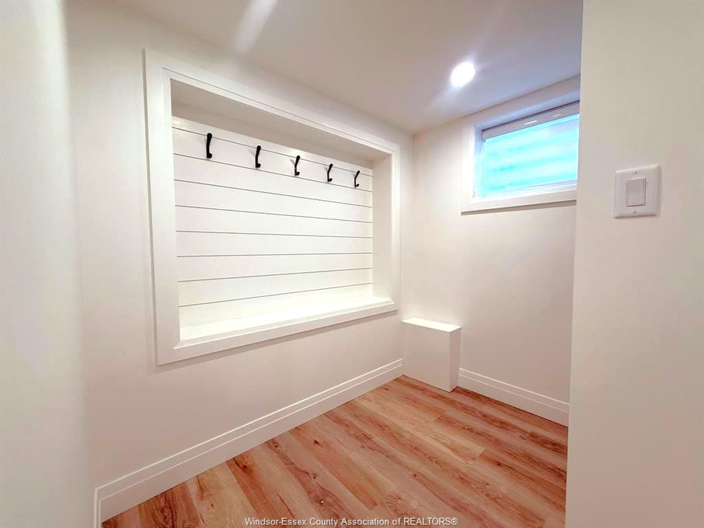 1748 Hall Avenue Lower - Photo 7