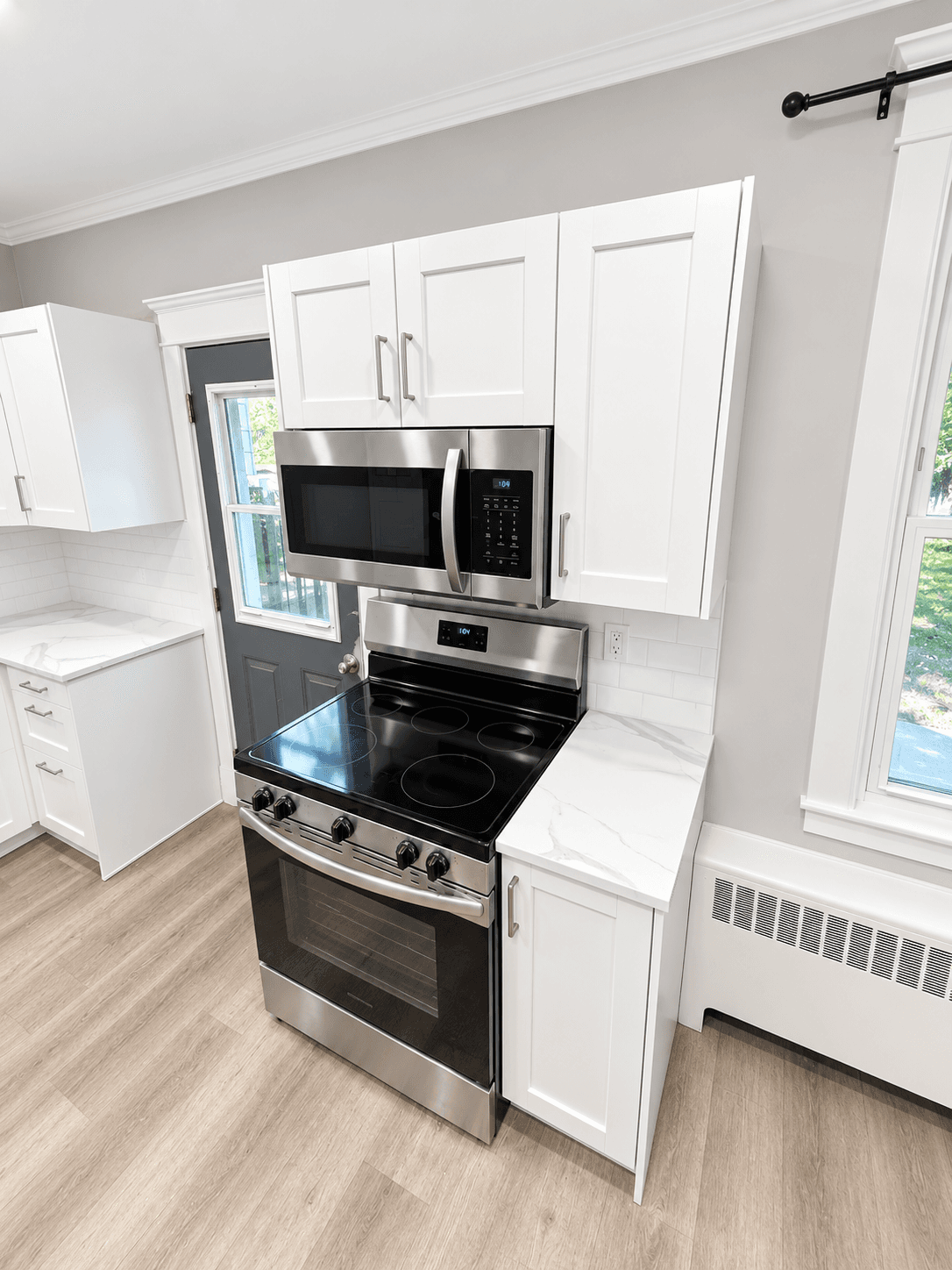 24 Crosthwaite Ave N - Photo 10