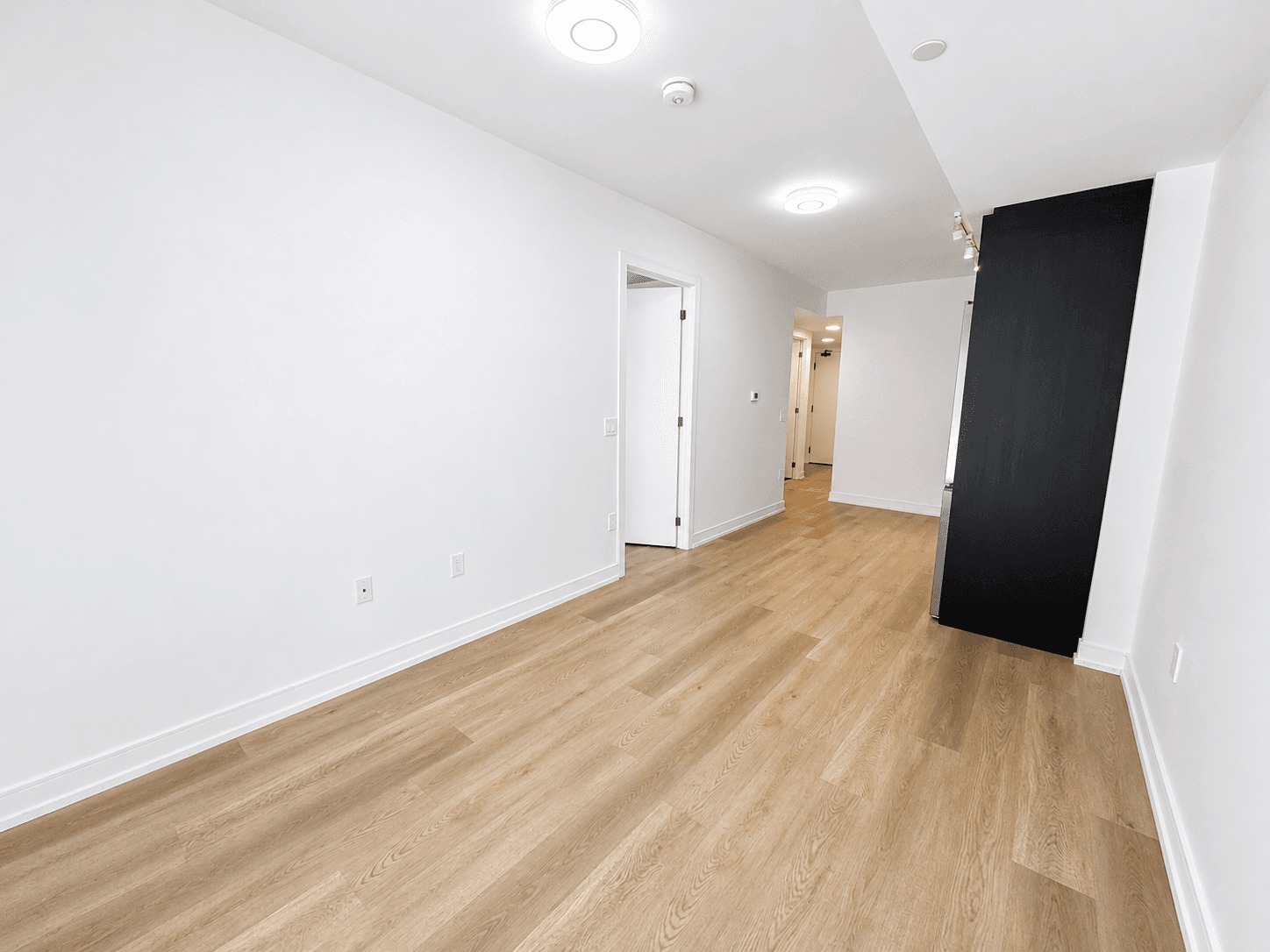 1 Jarvis St - Unit 323 - Photo 13
