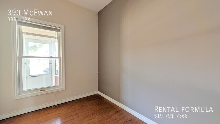390 McEwan Ave - Photo 15