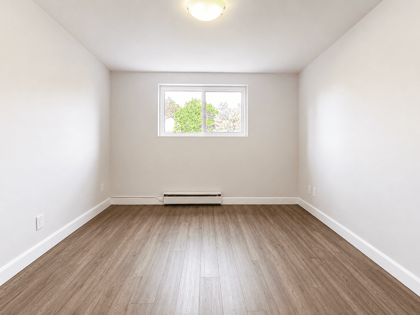 2 bedroom - 1100 Wellington St Sarnia ON N7S 1E6 - Photo 9
