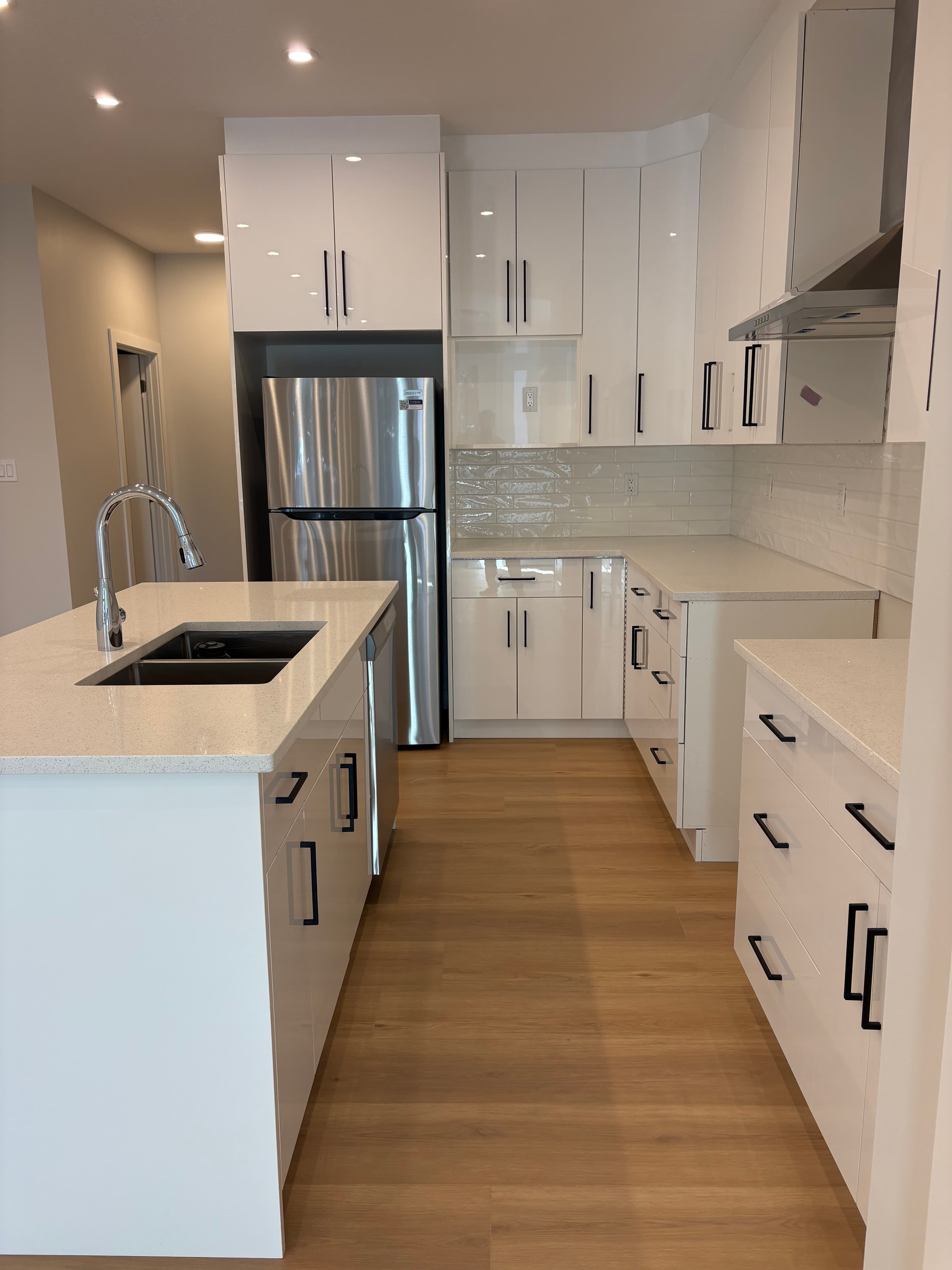 12337 85 Street Upper - Photo 2