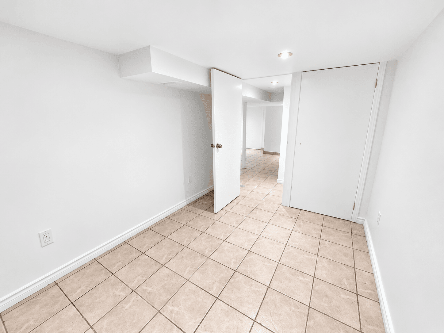 272 Stinson Cres - Basement - Photo 9