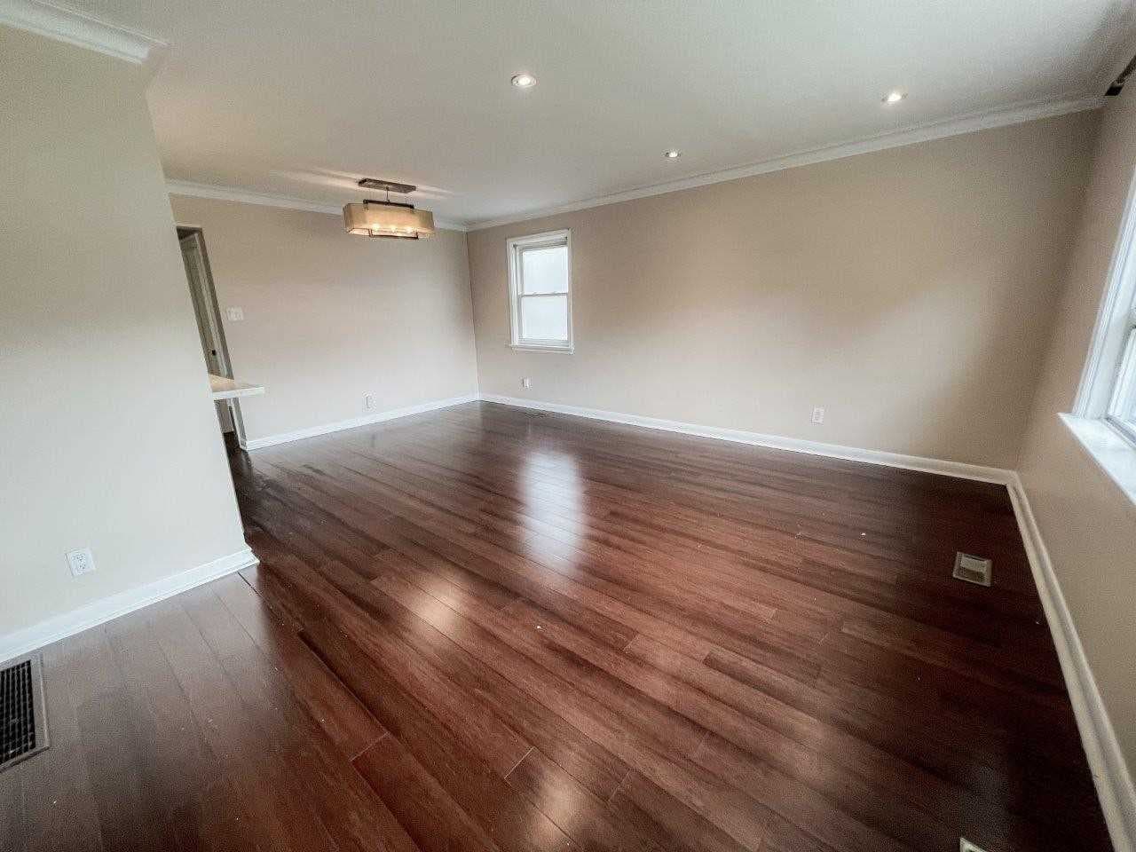 220 Ellington Dr - Main - Photo 8