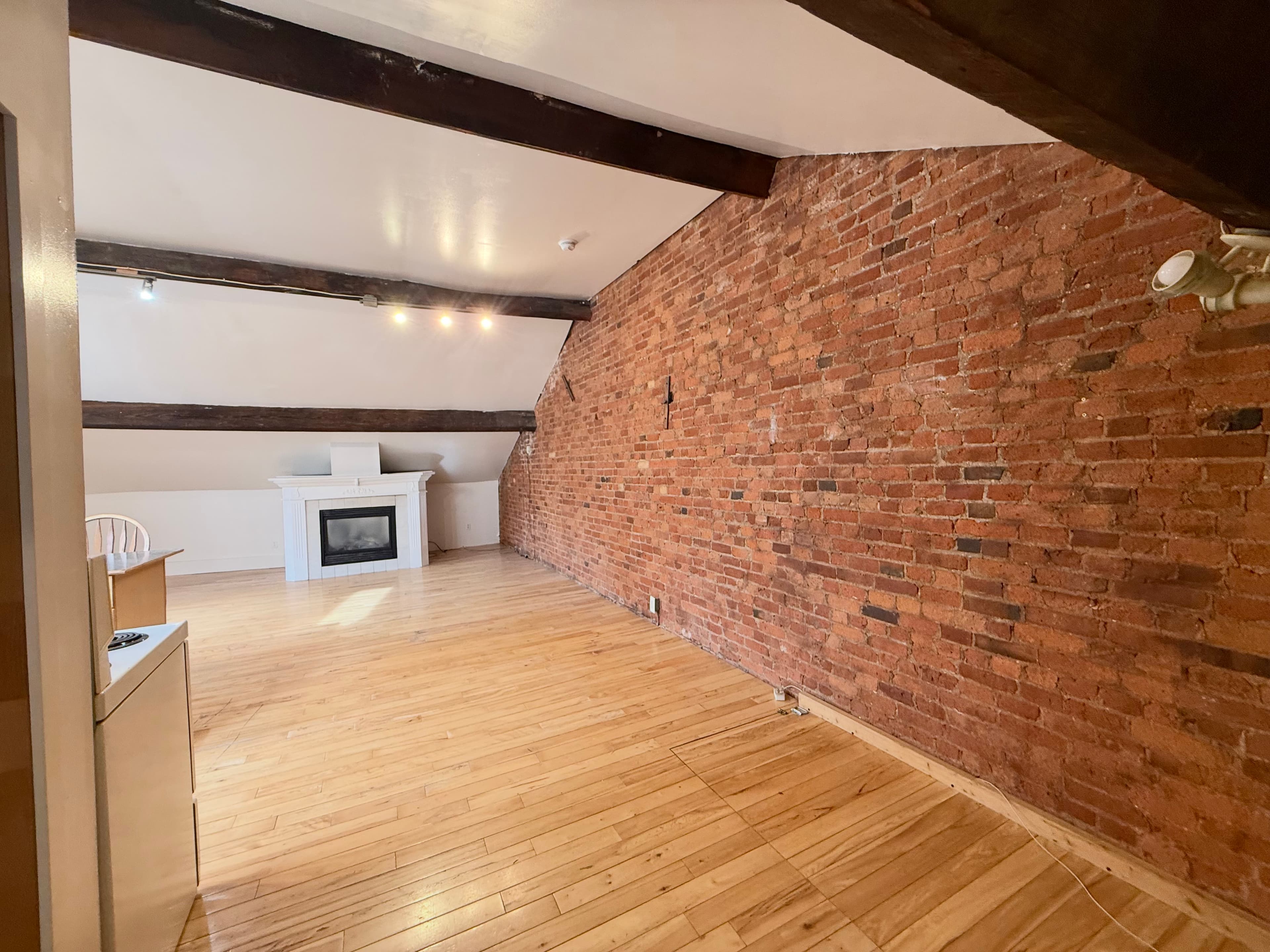3-321 King Street East Hamilton Ontario L8N1C1 - Photo 2