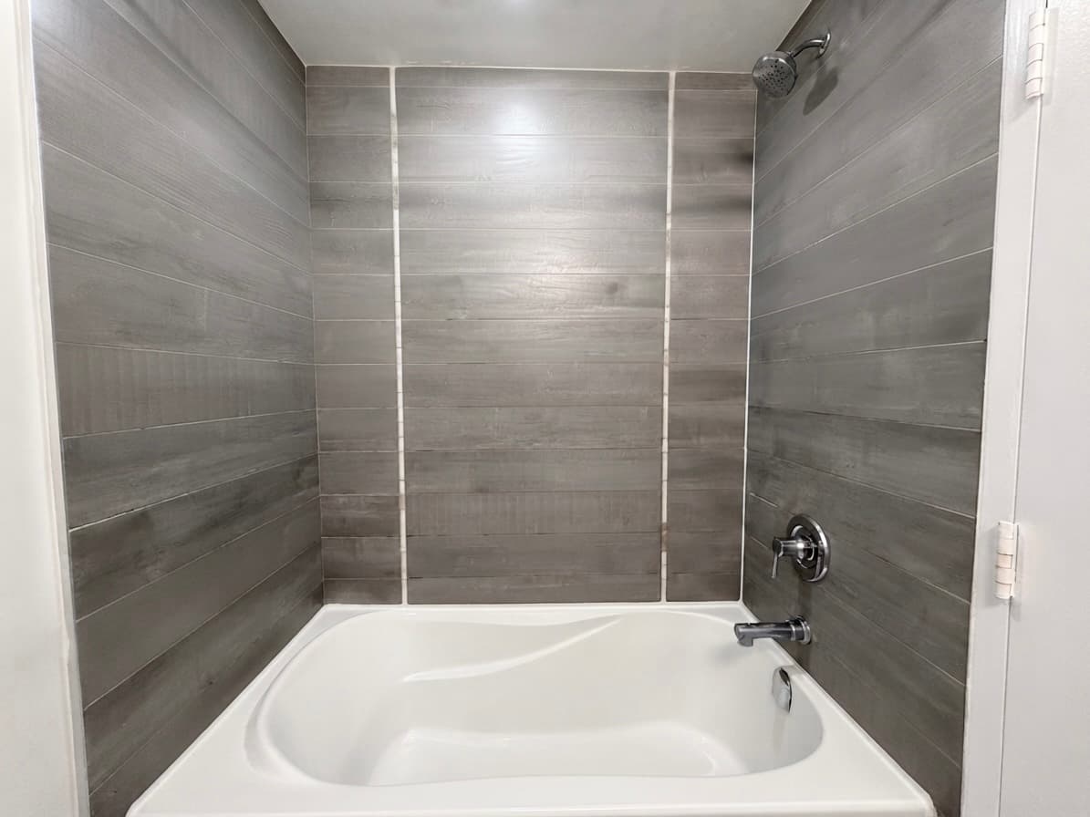 240 Durie St - 206 - Photo 8