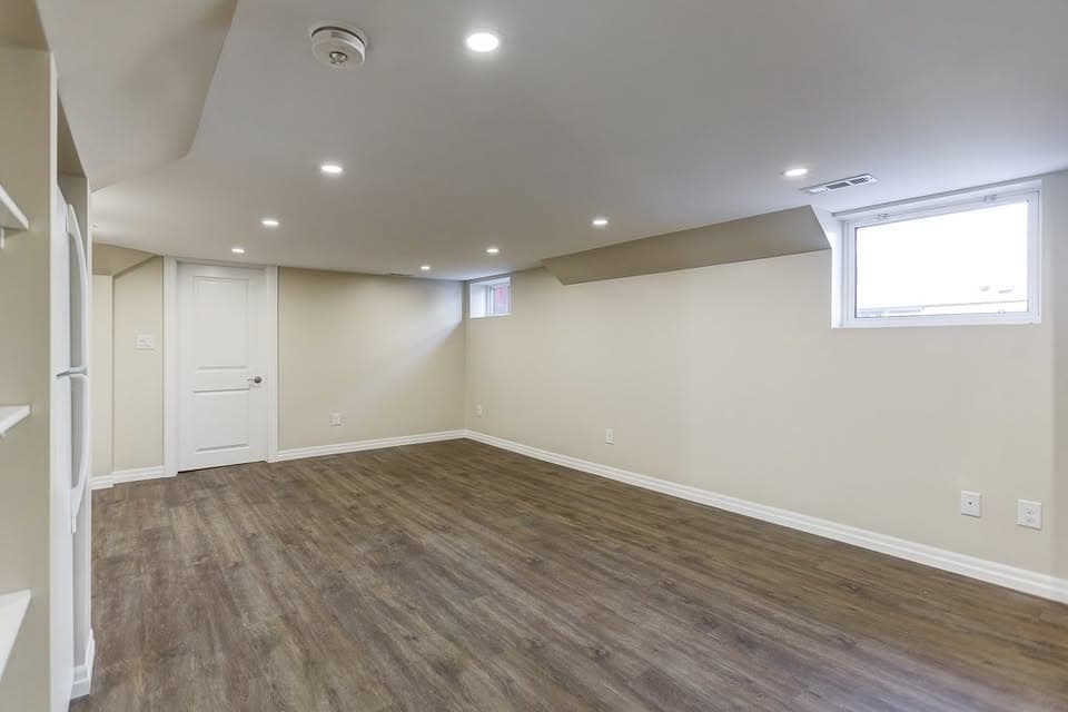 Hibbert Basement Unit - Photo 5