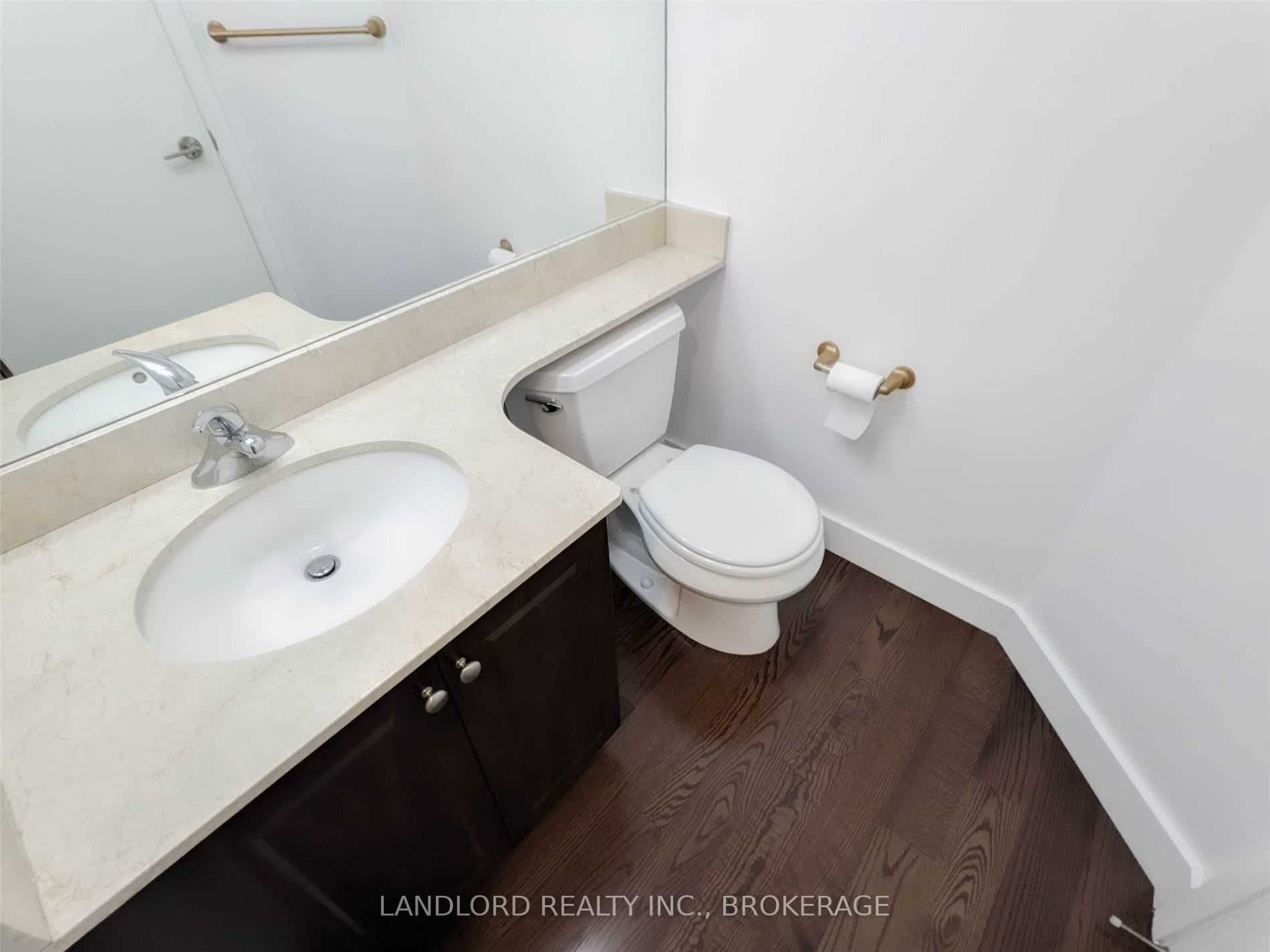 215 Fort York Blvd - 1910 - Photo 8