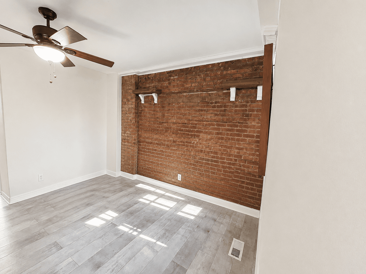 Unit 1 - 93 Grant Ave - Photo 4