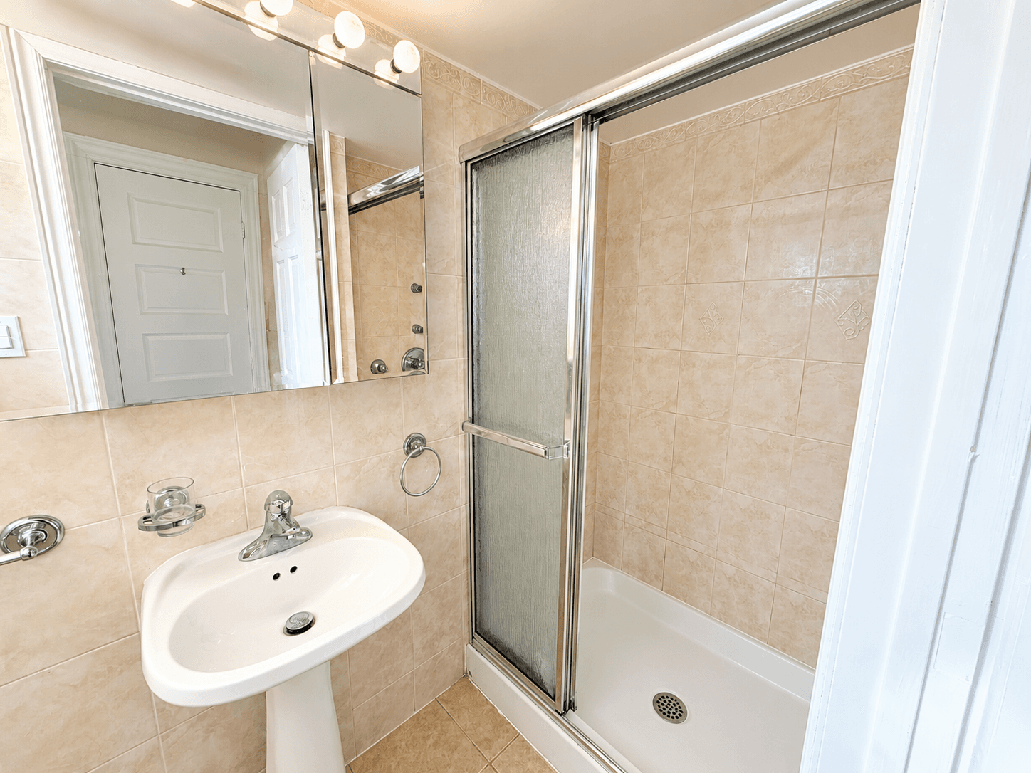 14 Brucedale St W - Photo 29