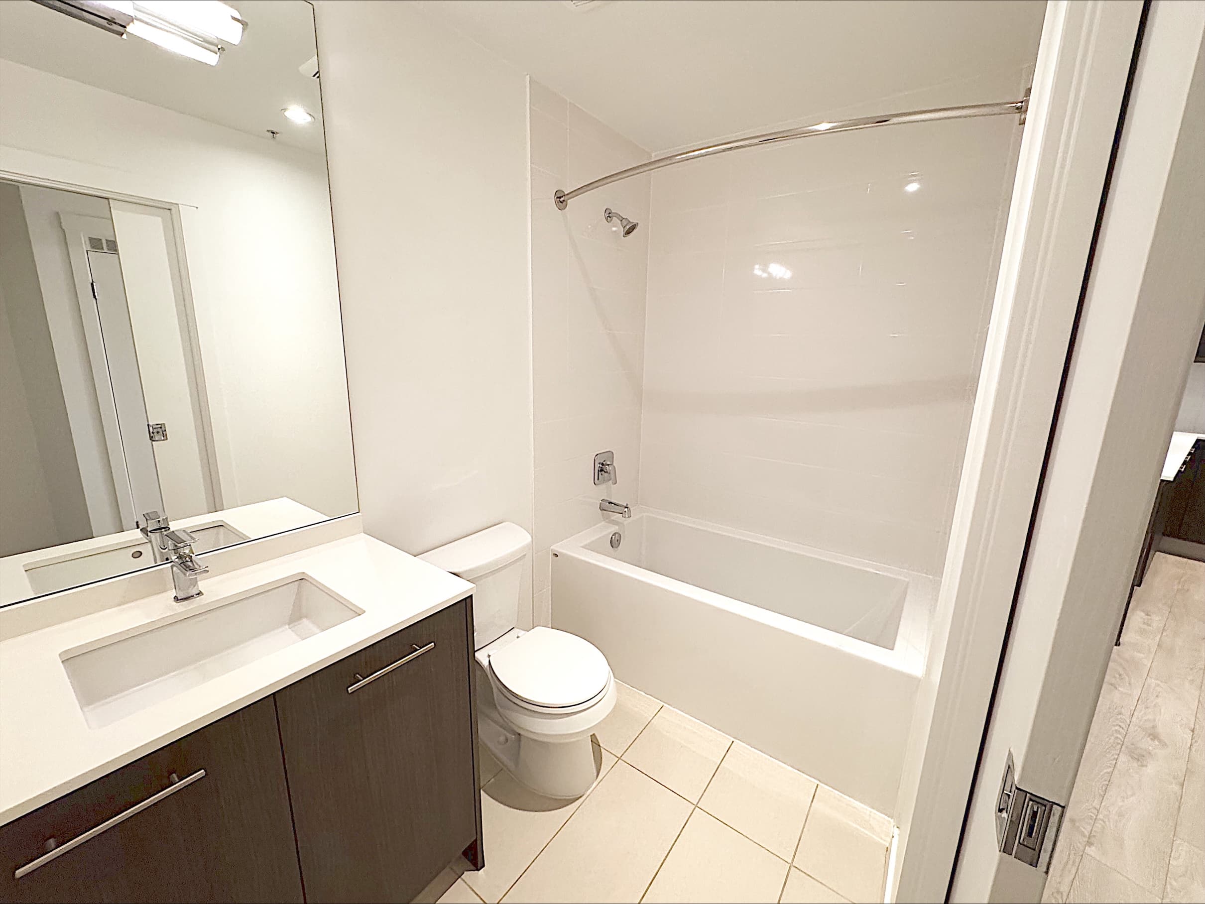 Aquilini Centre West - 1511 - Photo 2
