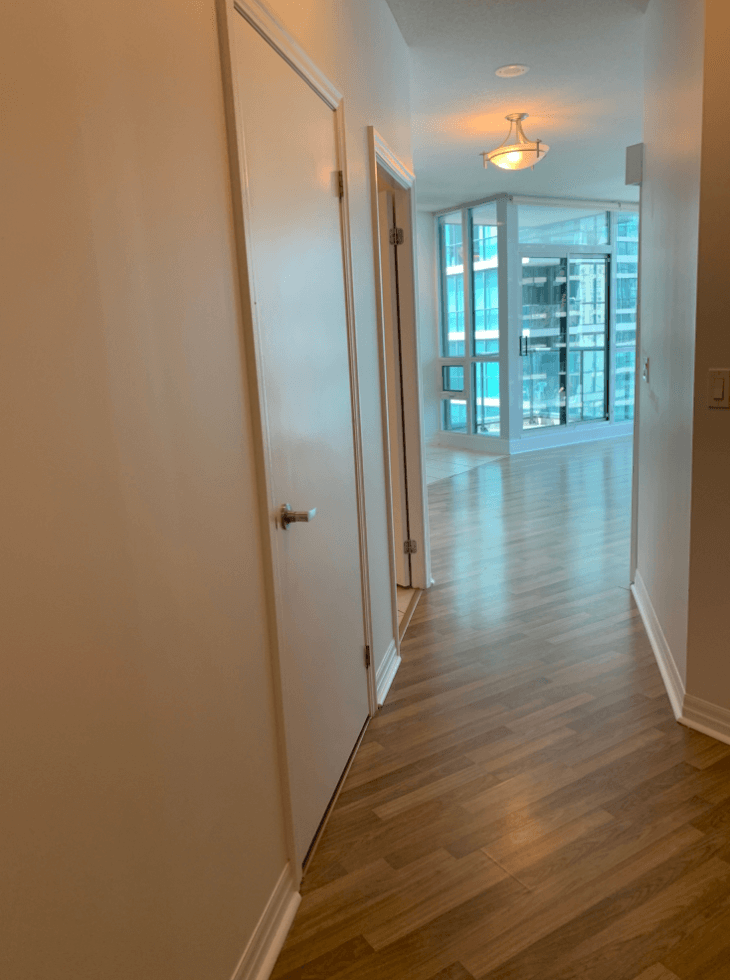 12 Yonge St -2010 - Photo 19