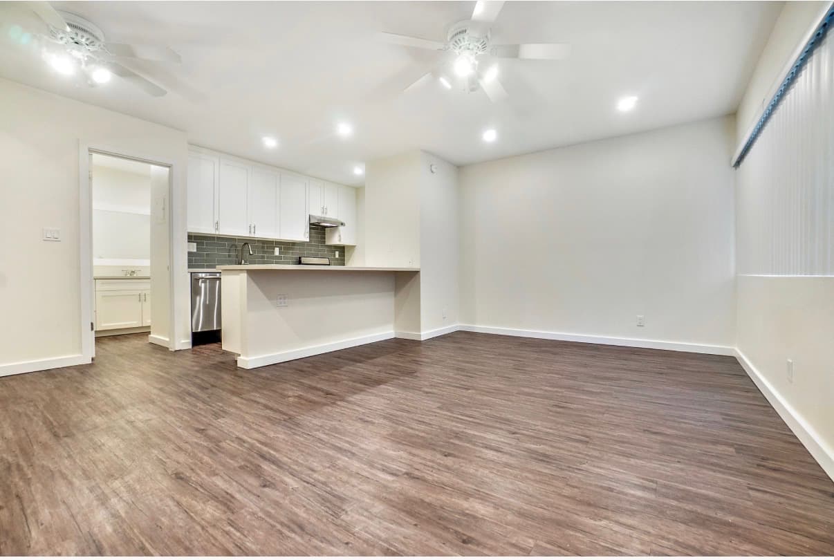 14851 Vanowen Studio Sandra - Photo 6