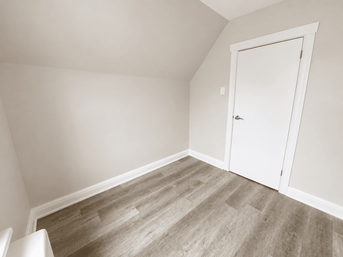 24 Crosthwaite Ave N - Photo 20