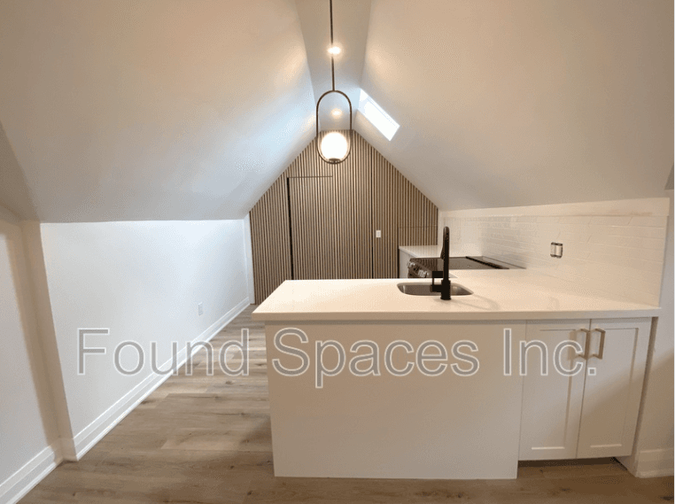 210 Burlington St - Unit 2 - Photo 4