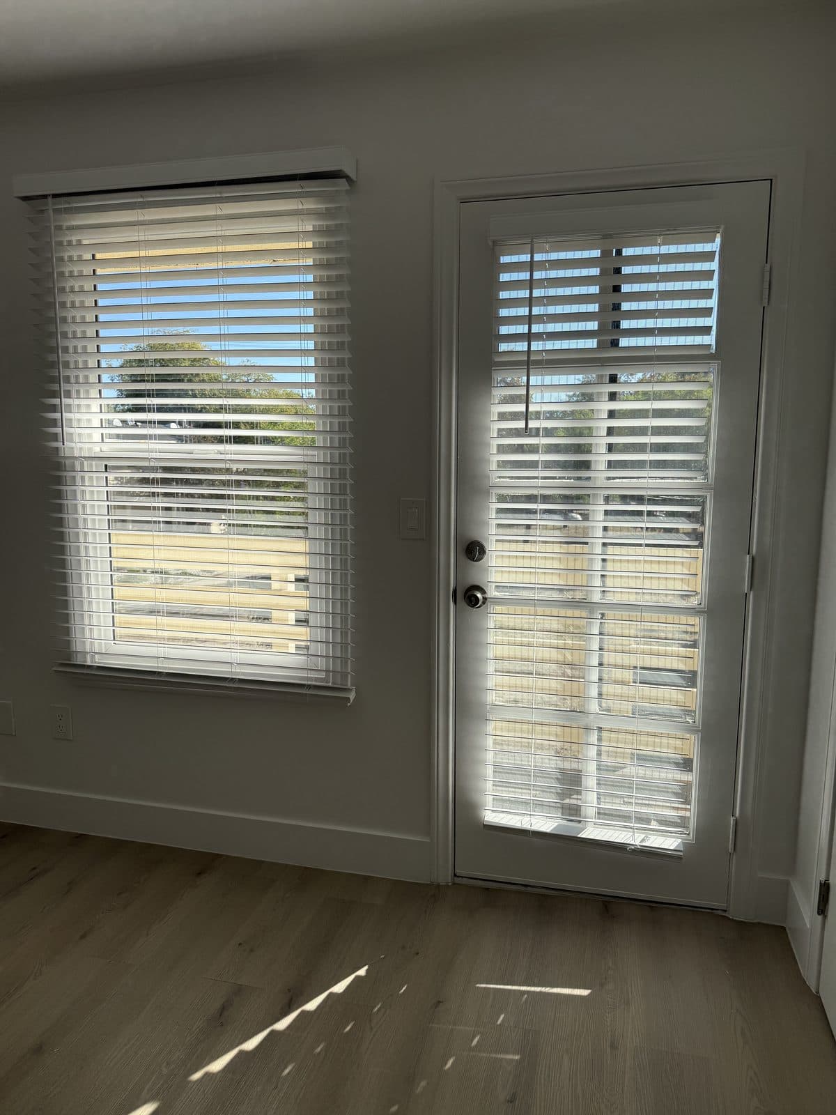 10519 Edison 3BR 1BA - Photo 6