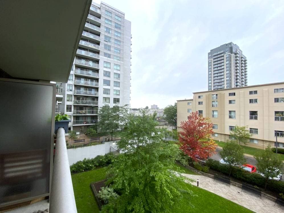 816 Lansdowne Ave - 306 - Photo 12