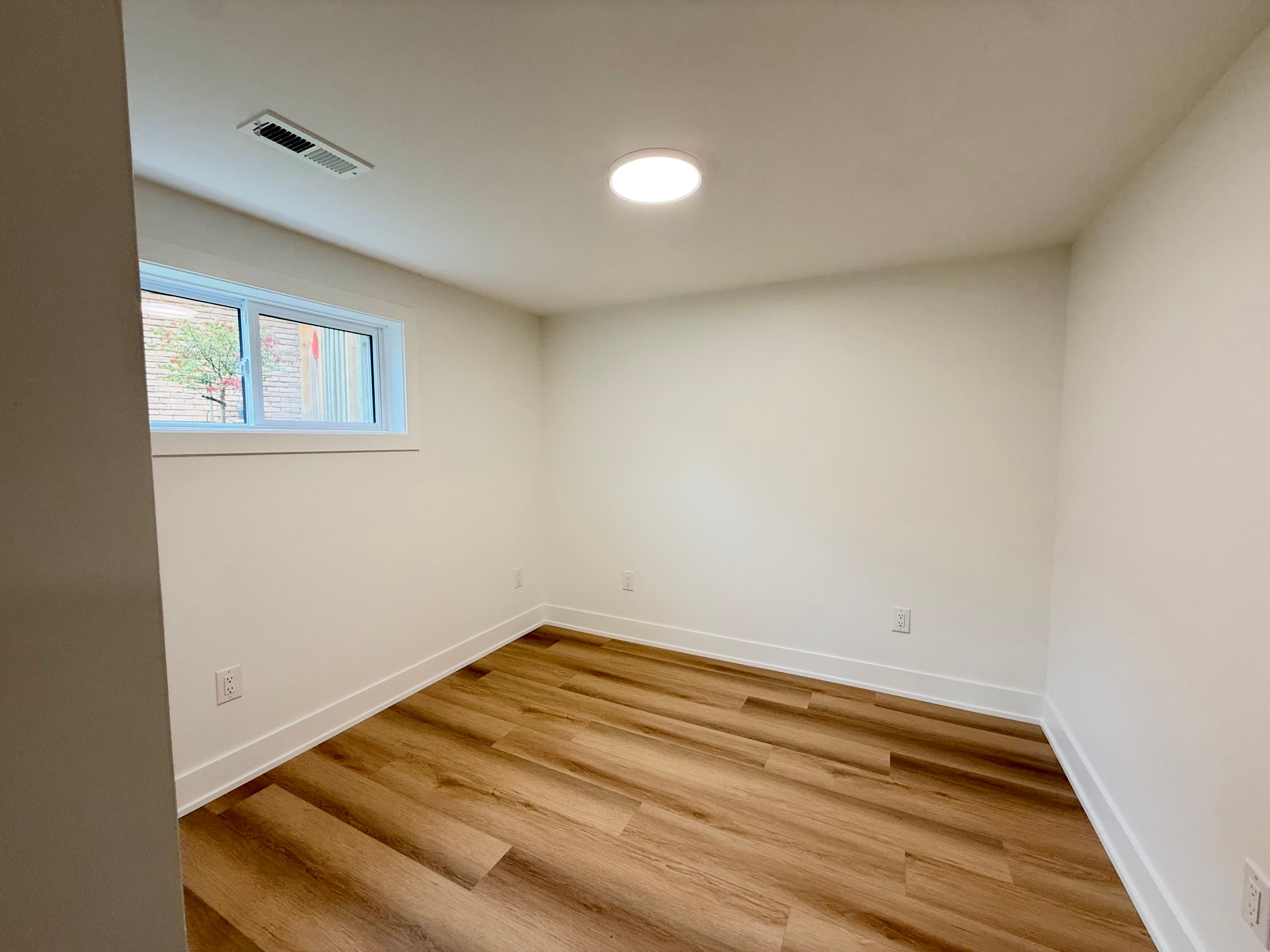 Unit 3 47 Sherwood Forest Trail Welland Ontario L3C 5X7 - Photo 6