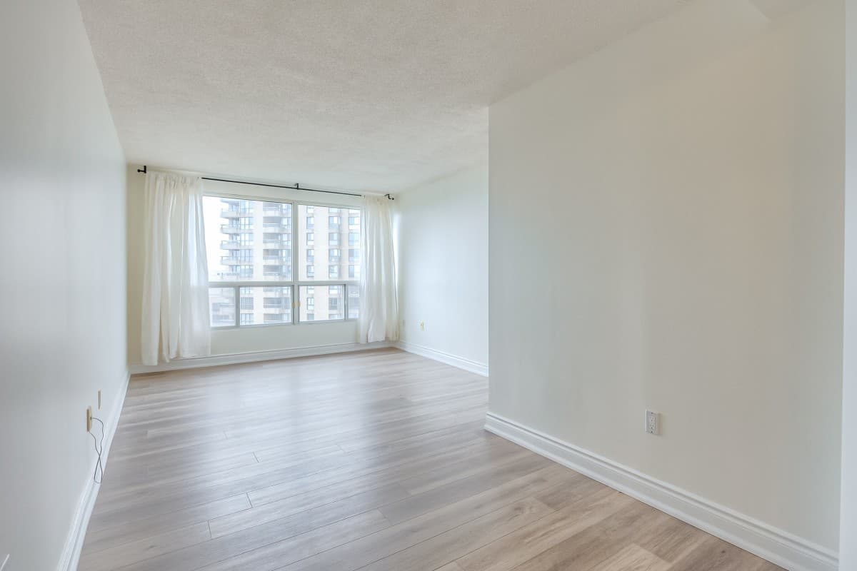 5 Concorde Place -2504 - Photo 9