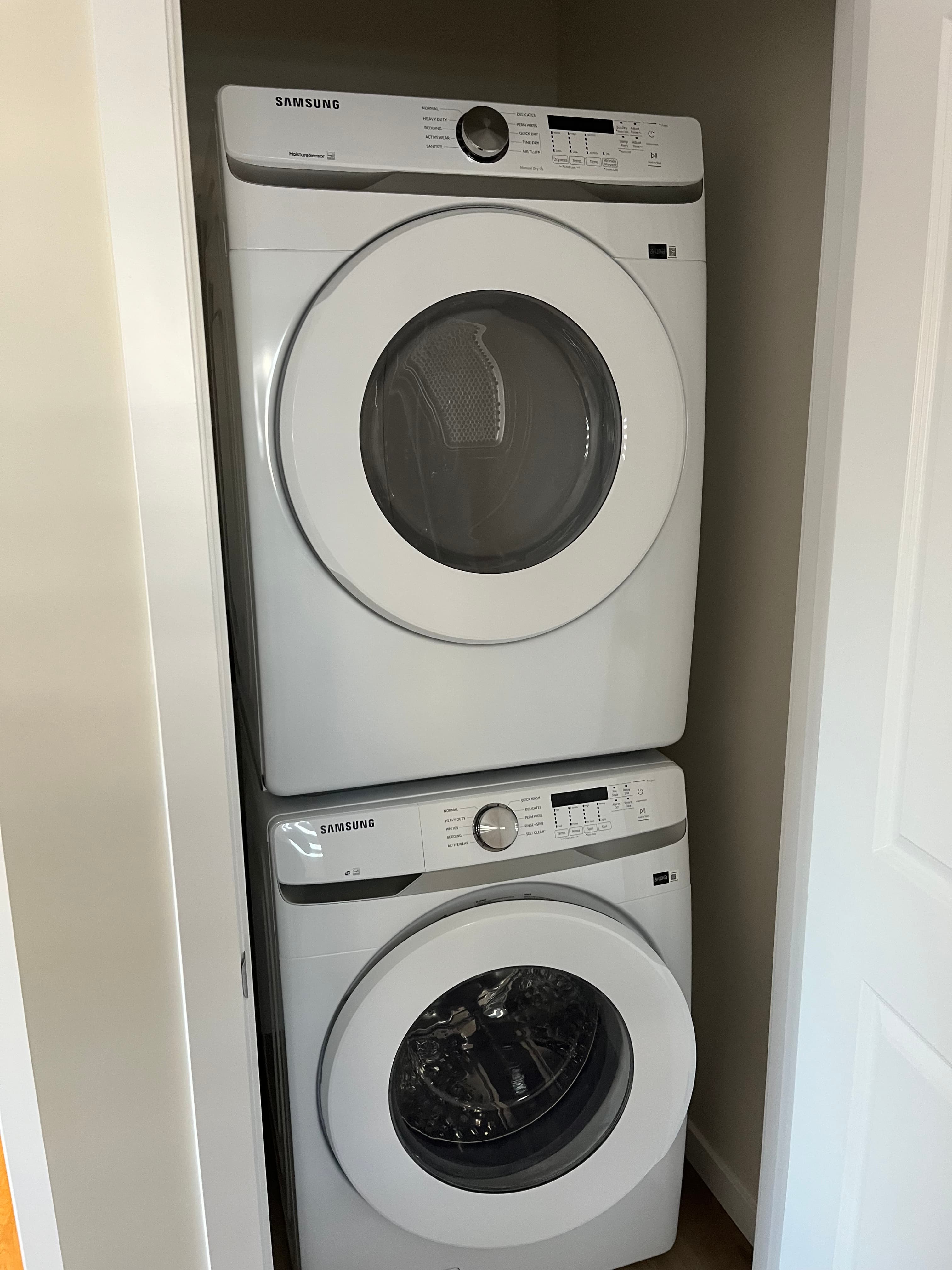 2205 Upper - Photo 11