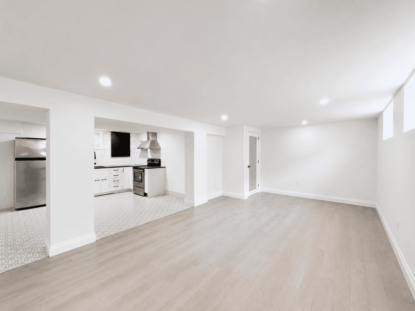 908 Fennell Ave - Basement - Photo 4