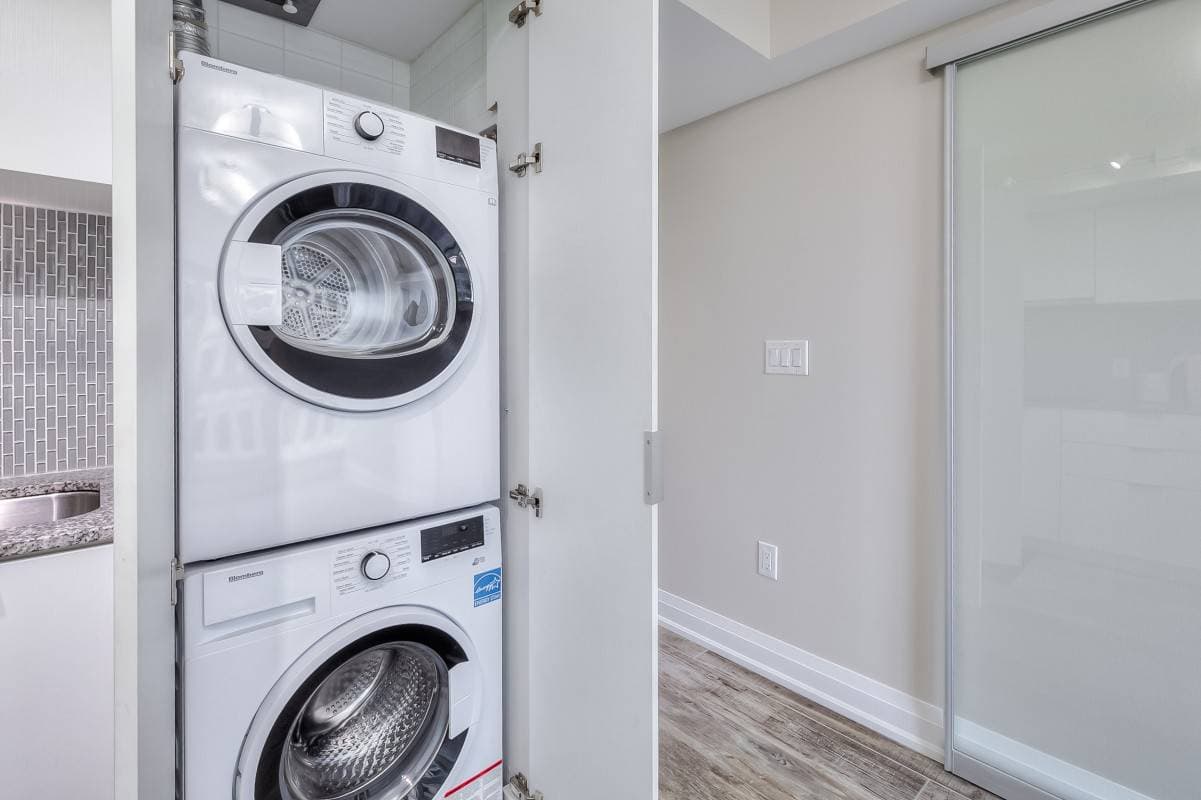 955 Bay St - 1714 - Photo 14