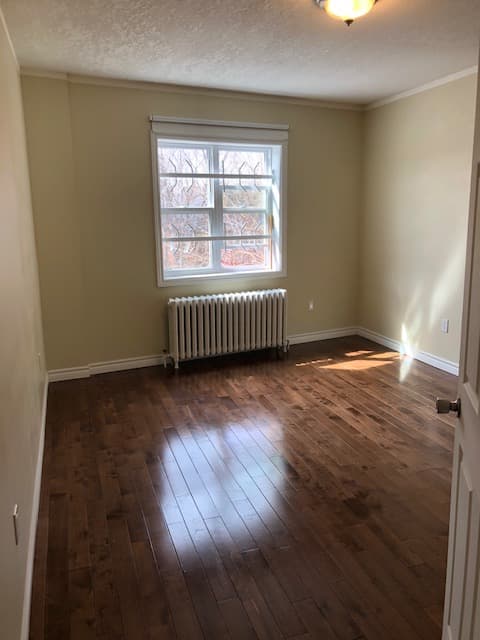 1 Bedroom - 1124 Main St W - Photo 8