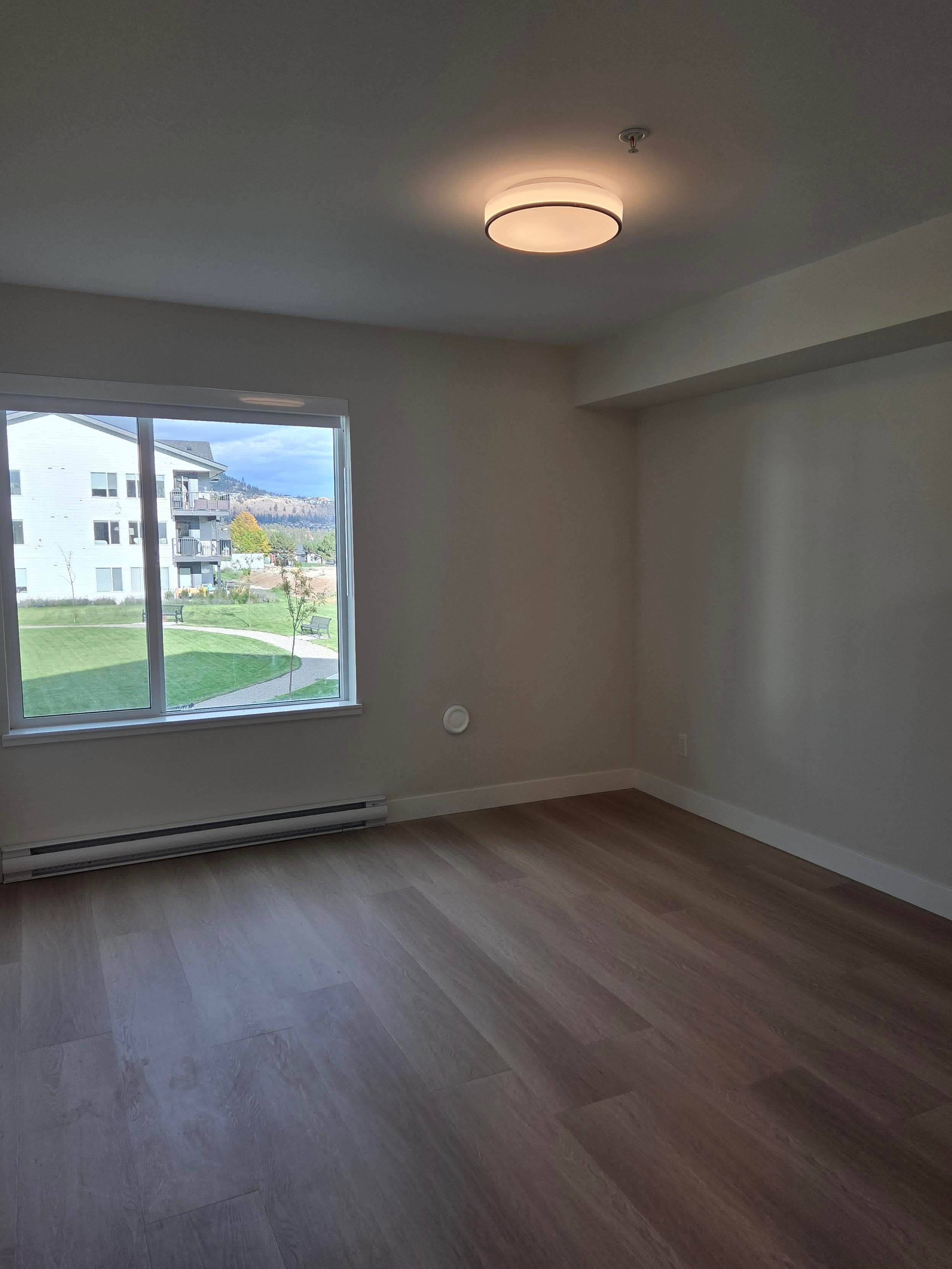 EXTRA-LARGE 2-Bed 2-Bath RENTAL Apartment in Westbank - Photo 13