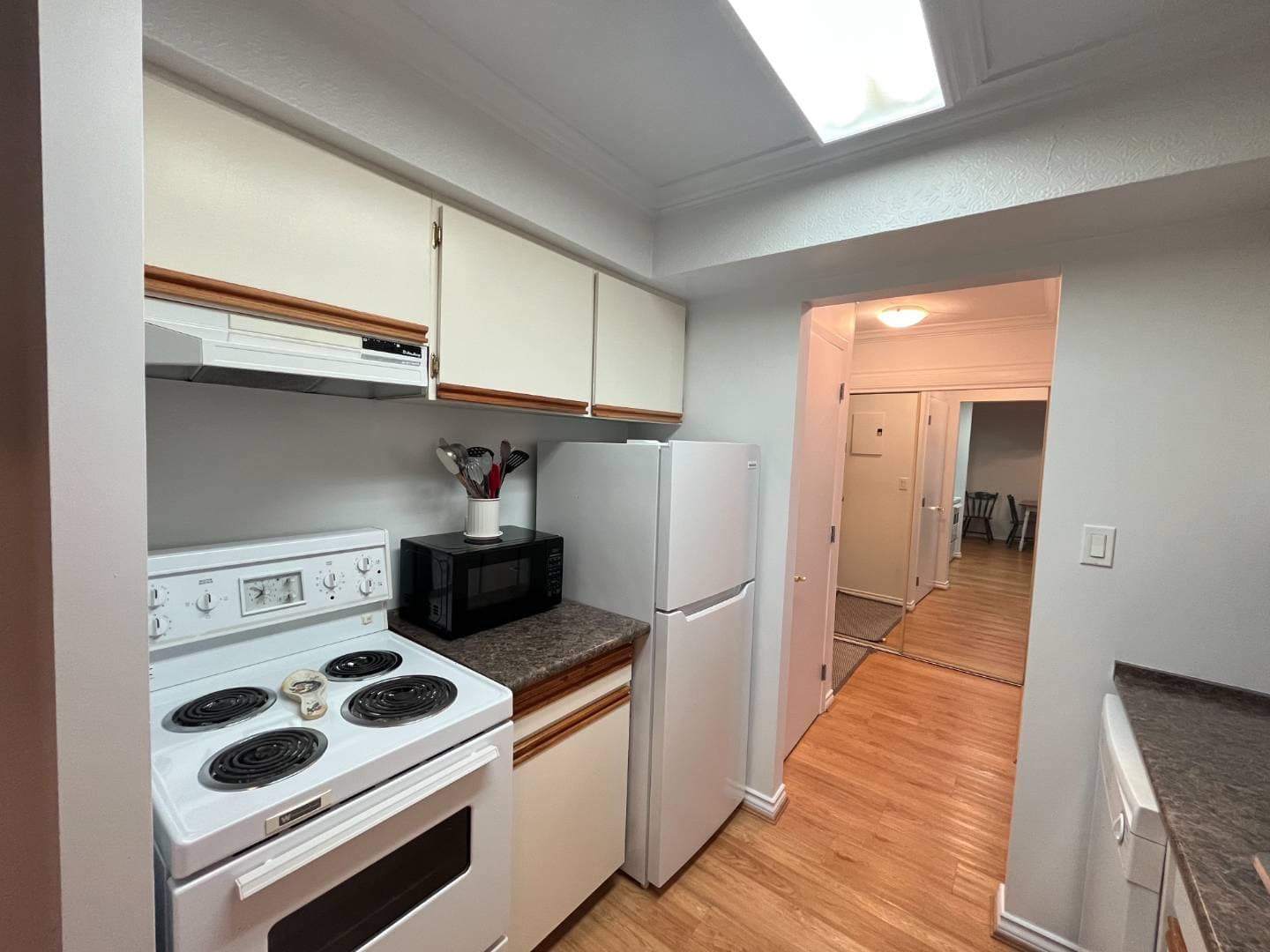101-1825 W 8th - Photo 9