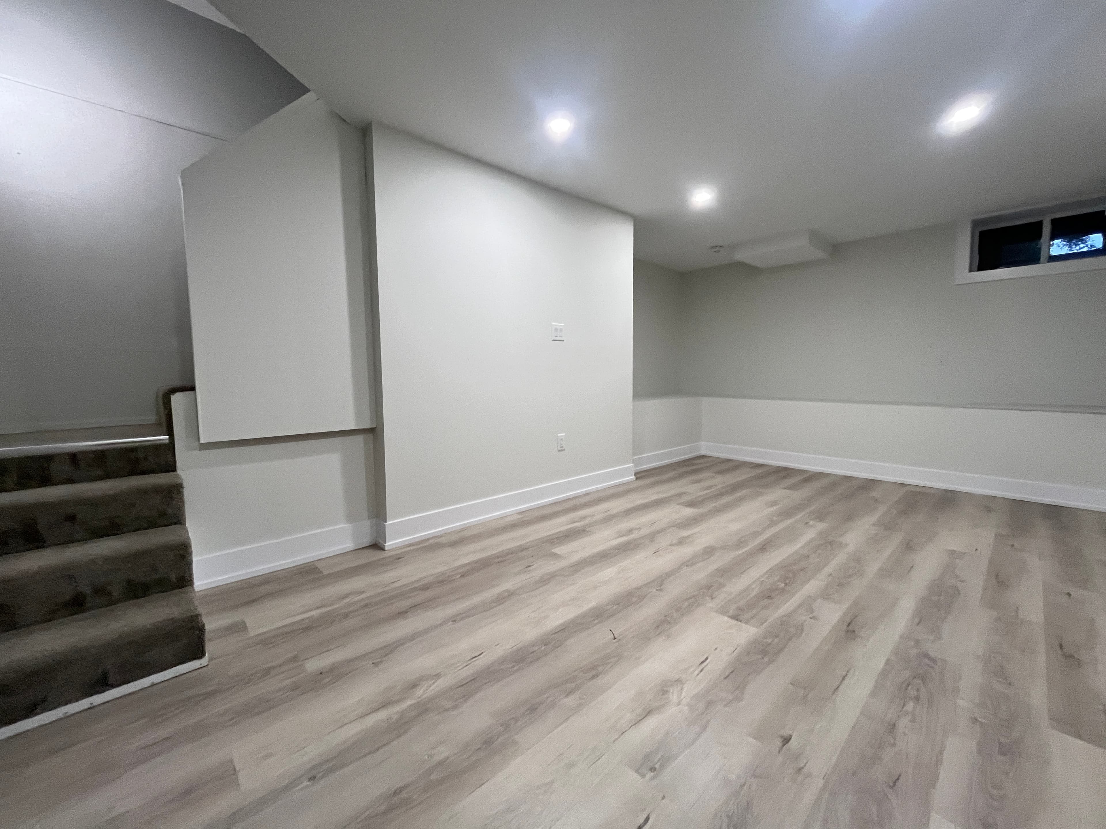 Bachelor Unit 33 Somerset Avenue - Photo 2