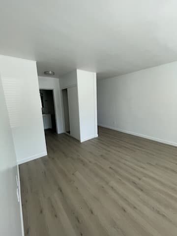 7744 Reseda Unit 17 Studio - Photo 4