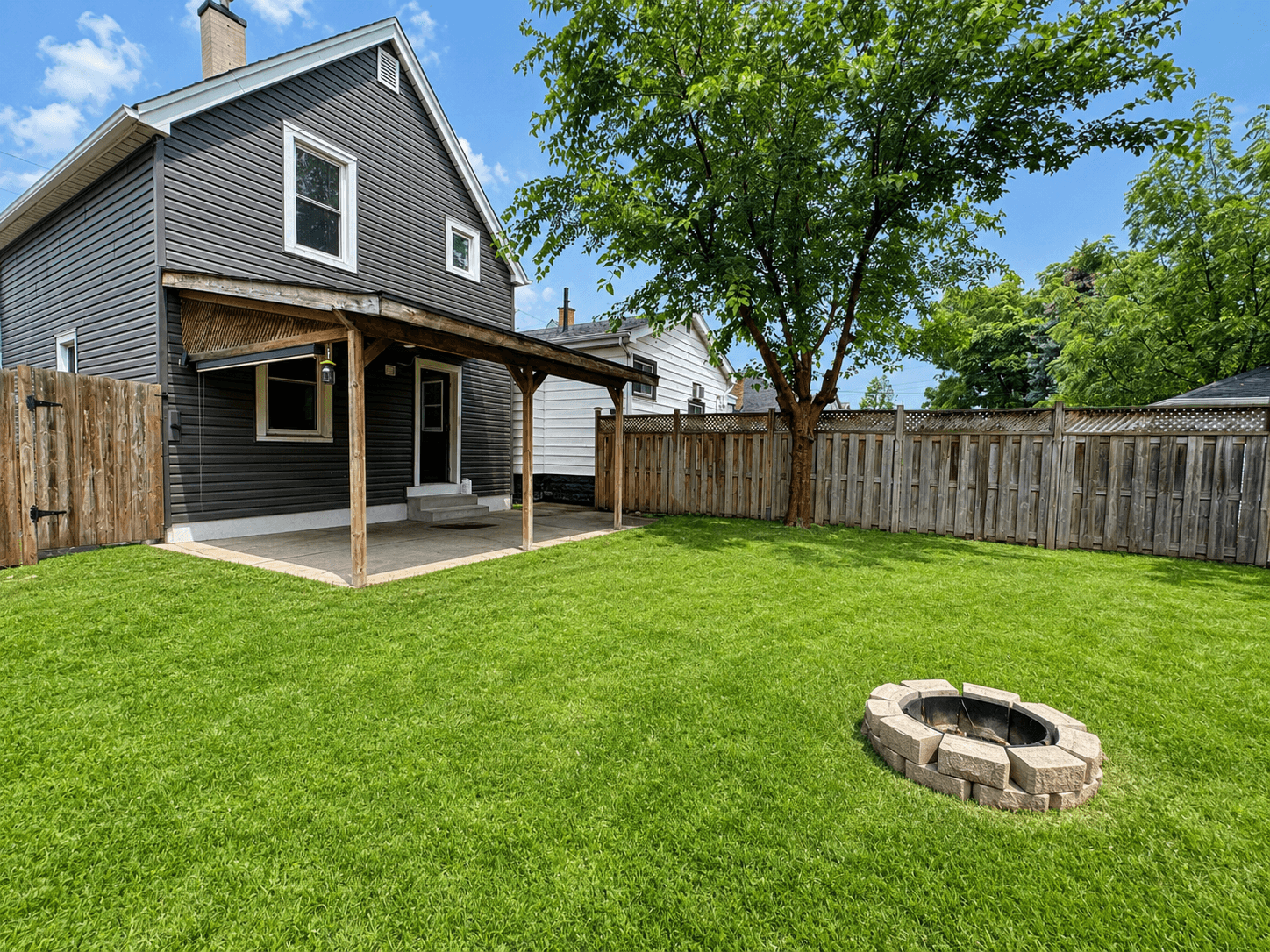 24 Crosthwaite Ave N - Photo 32