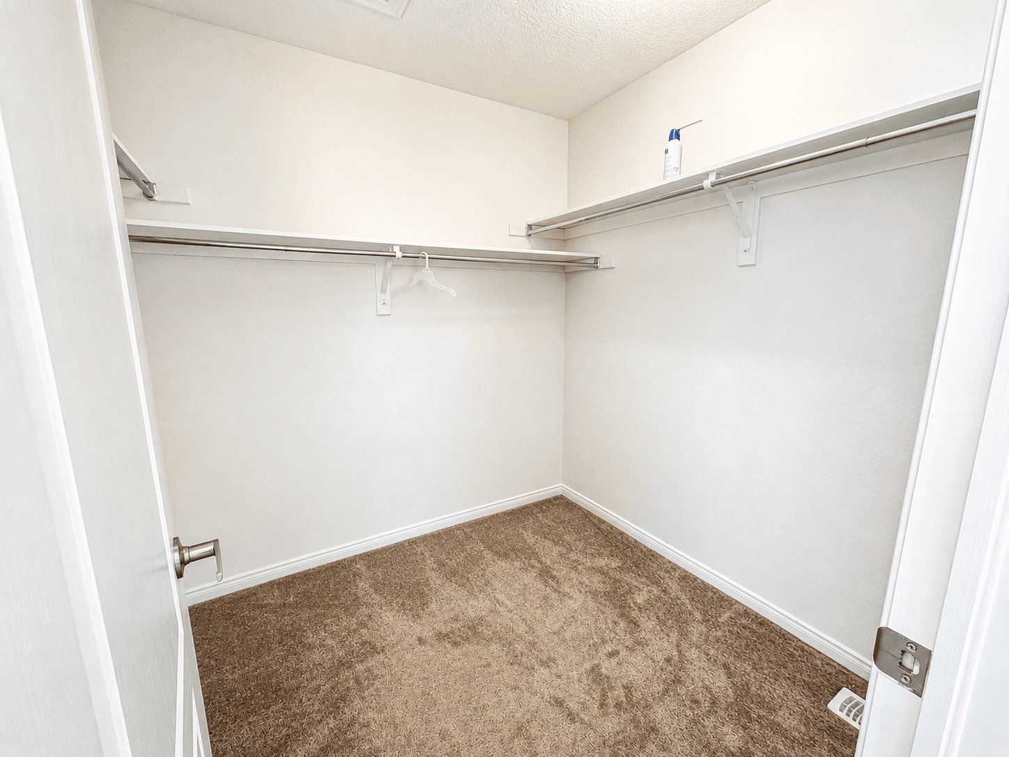 176 MacLachlan Ave - Photo 20