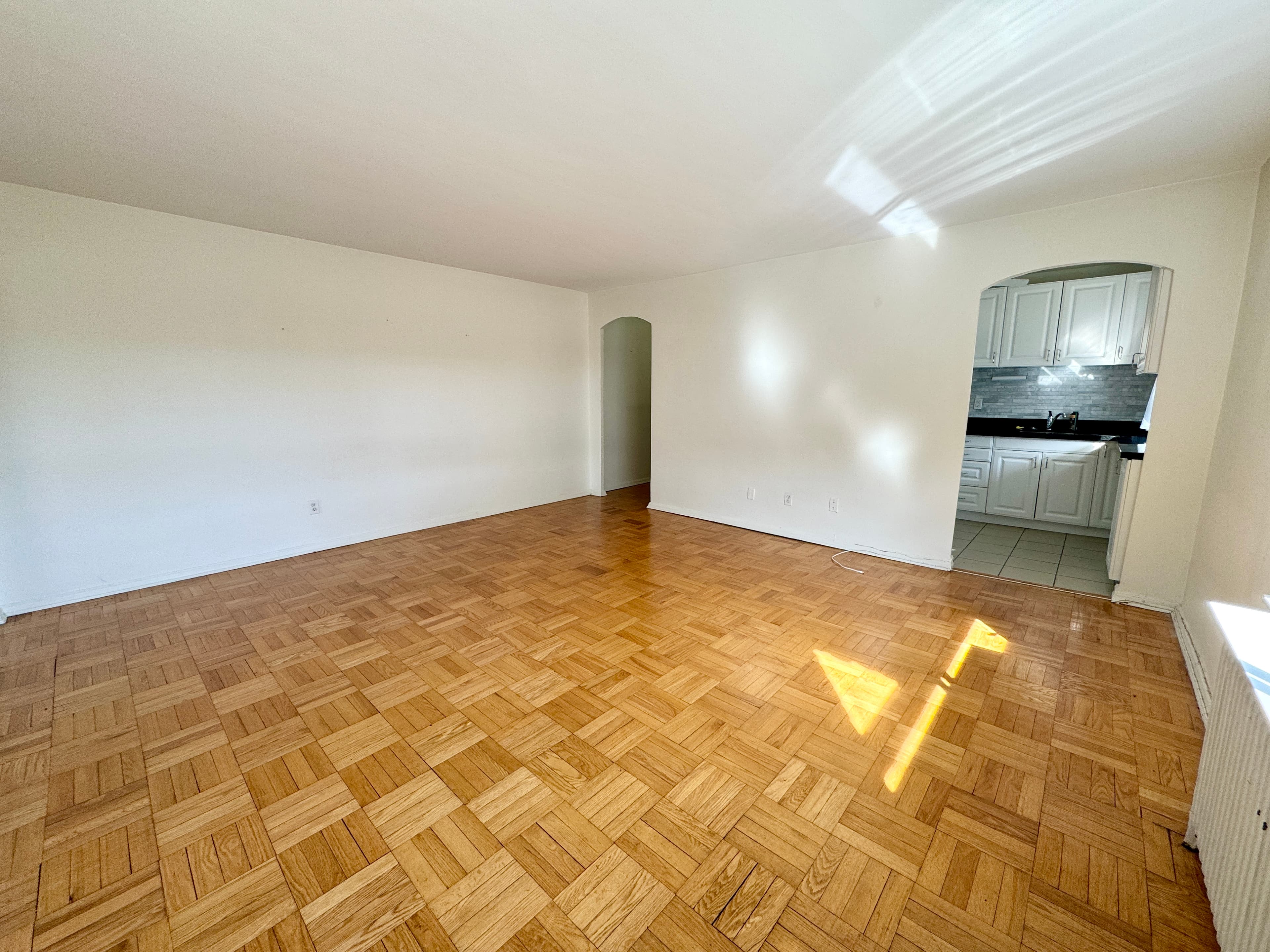 2696 Lake Shore Blvd W - 11 - Photo 5