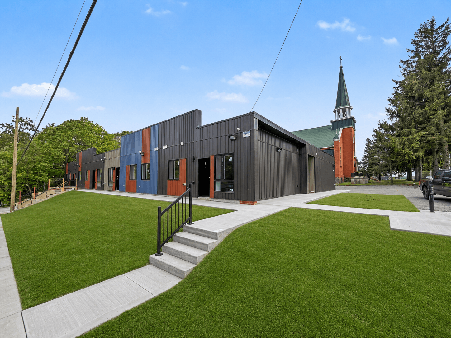Unit 4- 199 Pine Street Tay Ontario L0K 2C0