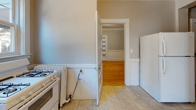 8 Forest St - 2 - Photo 2