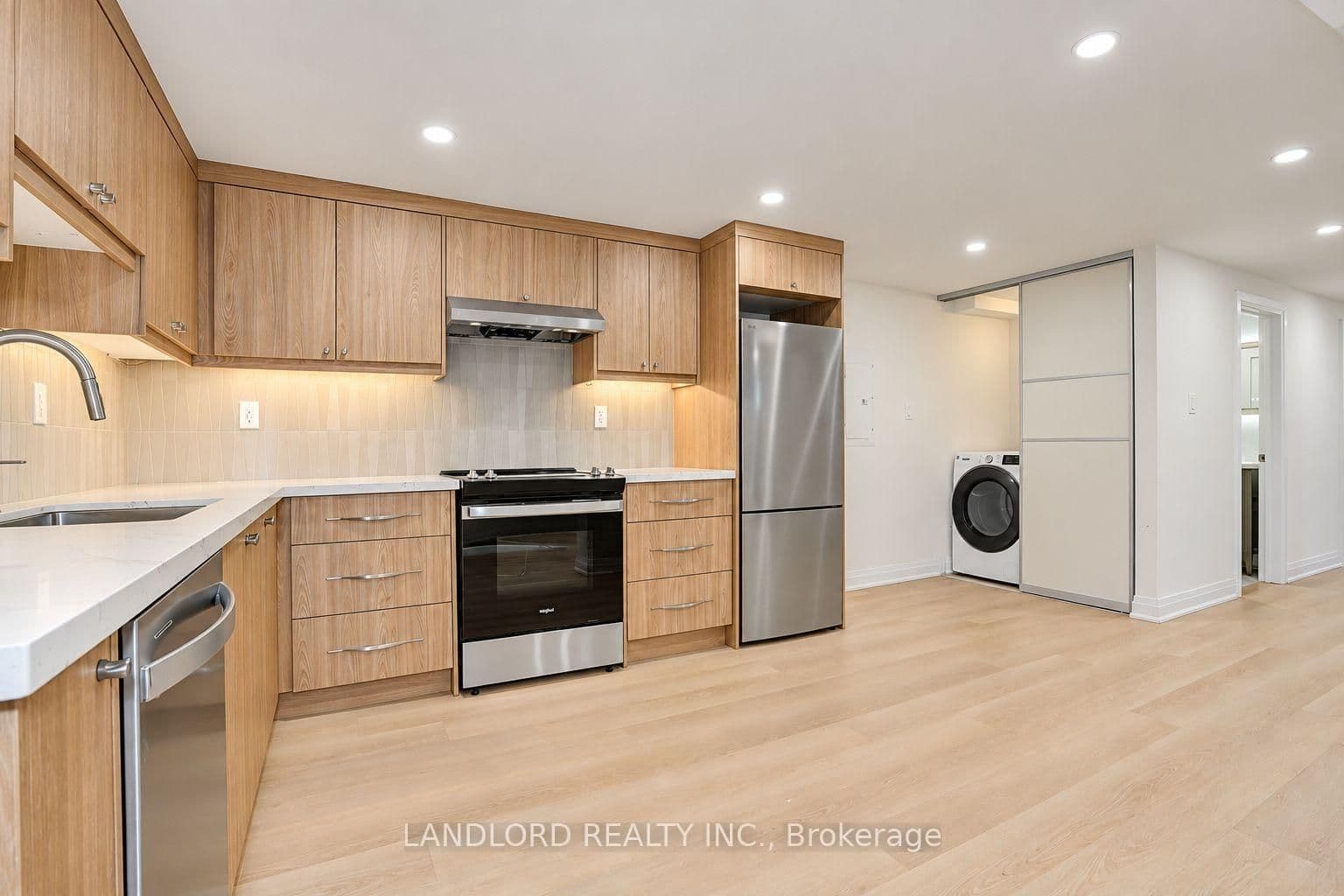 92 Neville Park Blvd - 4