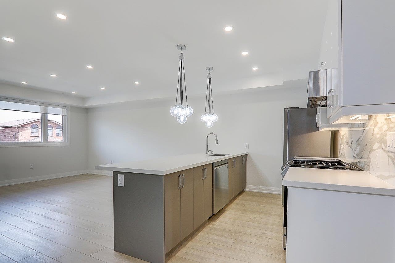 115 Livingstone Ave - Upper - Photo 5