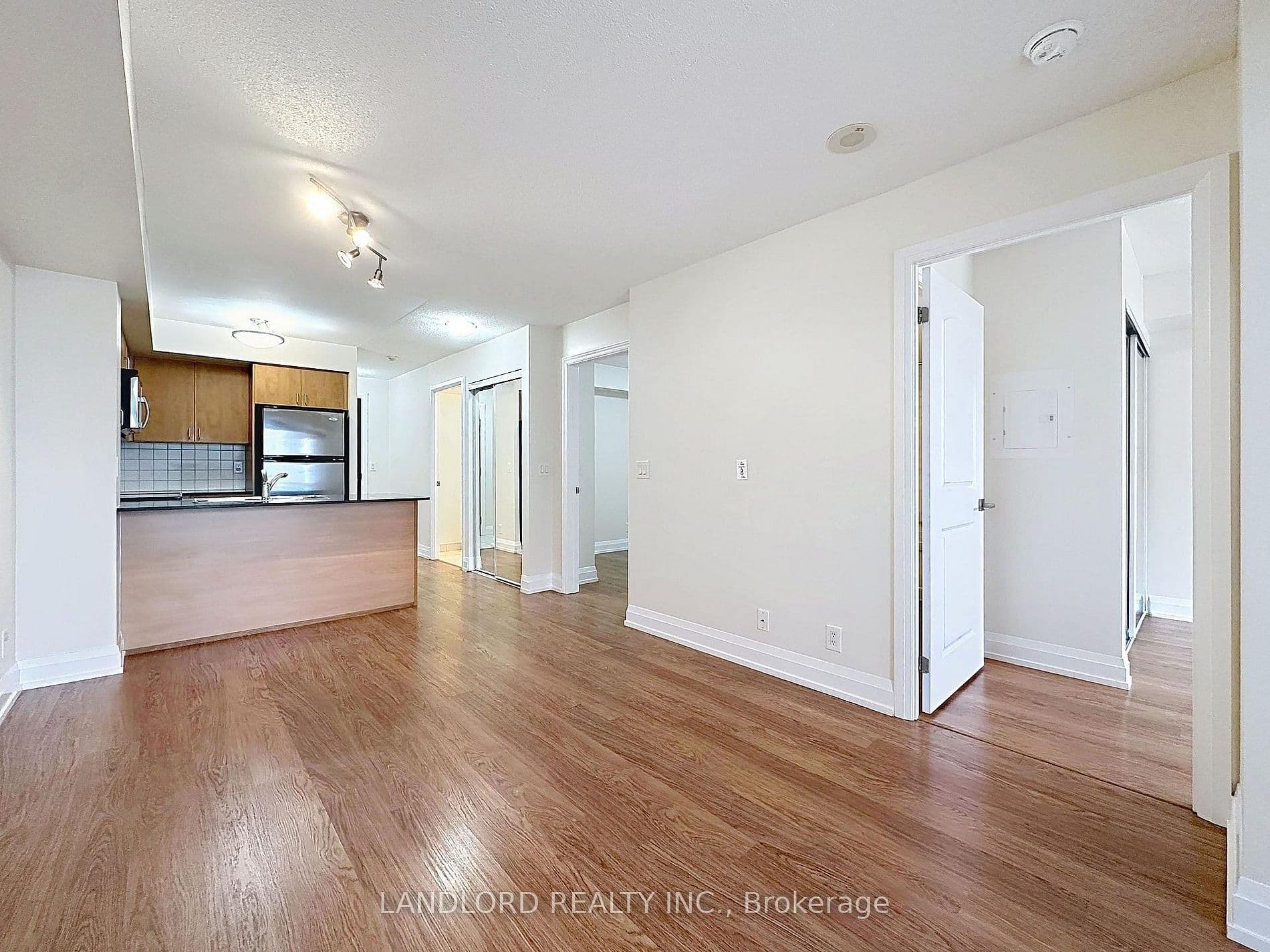 1070 Sheppard Ave W - 801 - Photo 6