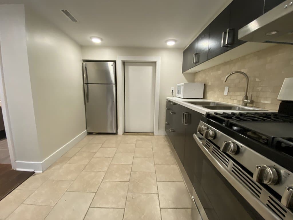 14 Claremont St - BSMT - Photo 11