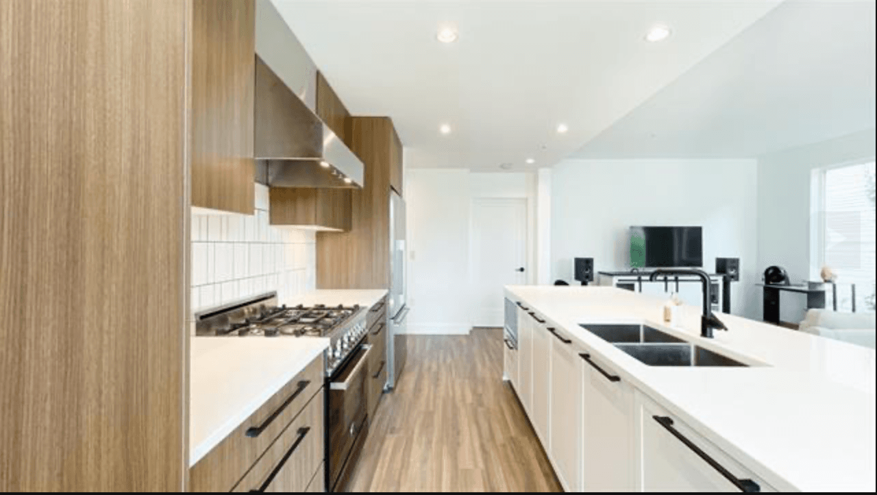 Beautiful Executive 2x2 on Cambie St - Photo 15