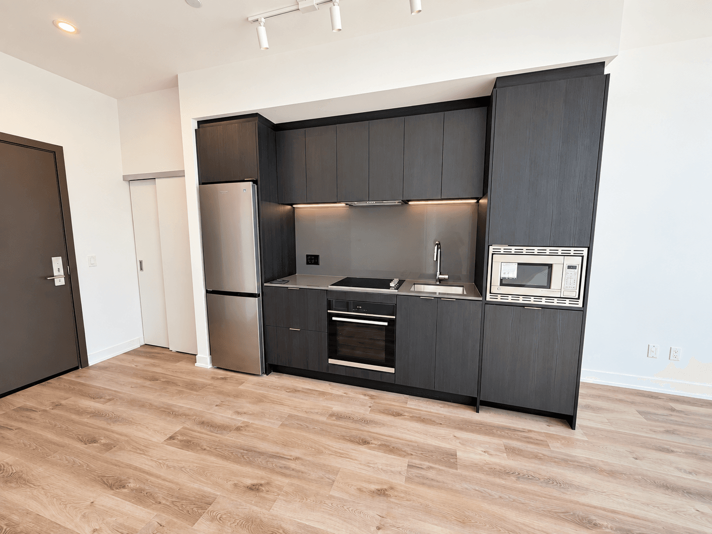 803 - 91 John St N - Photo 6