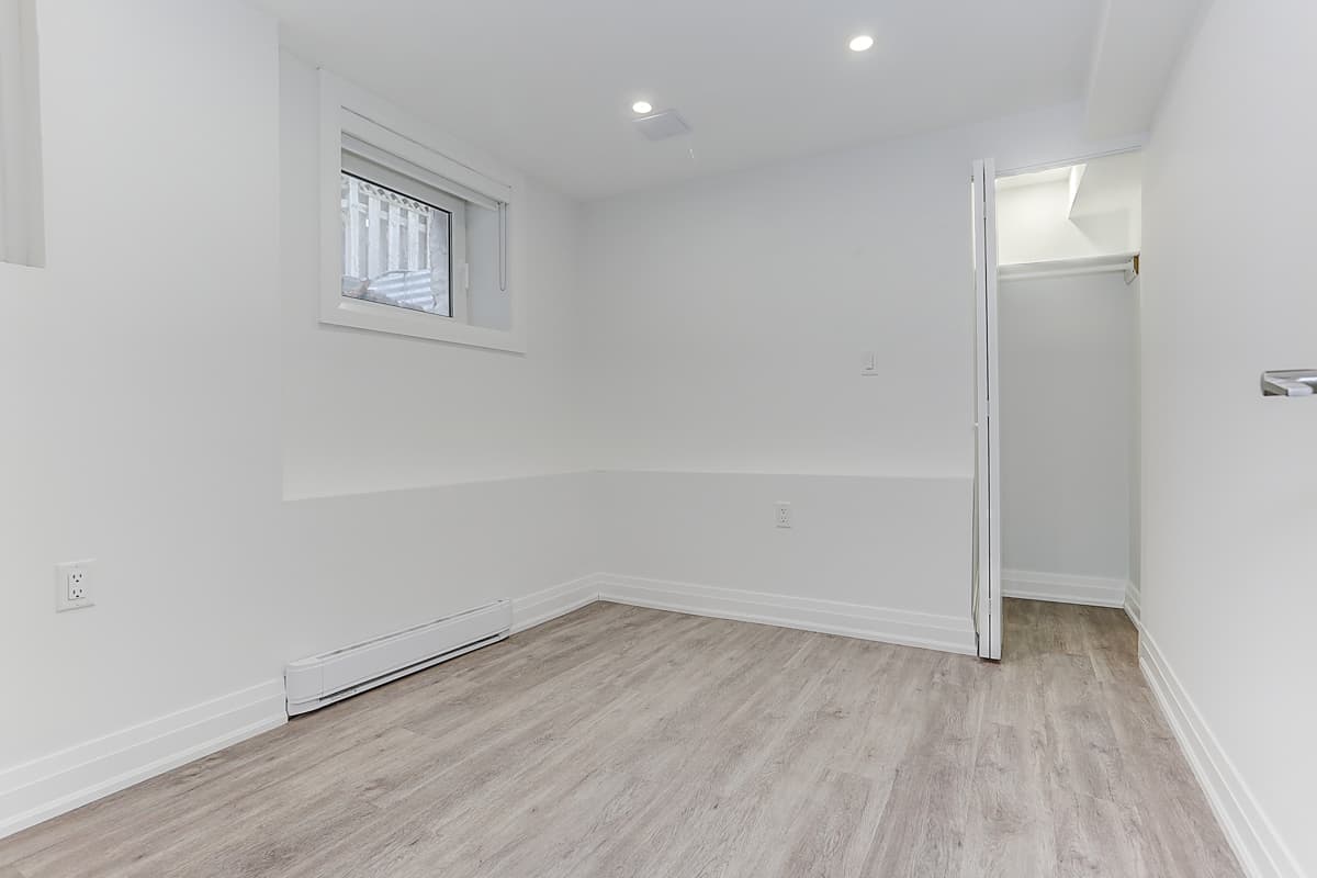 61 Clouston Ave - Lower - Photo 18